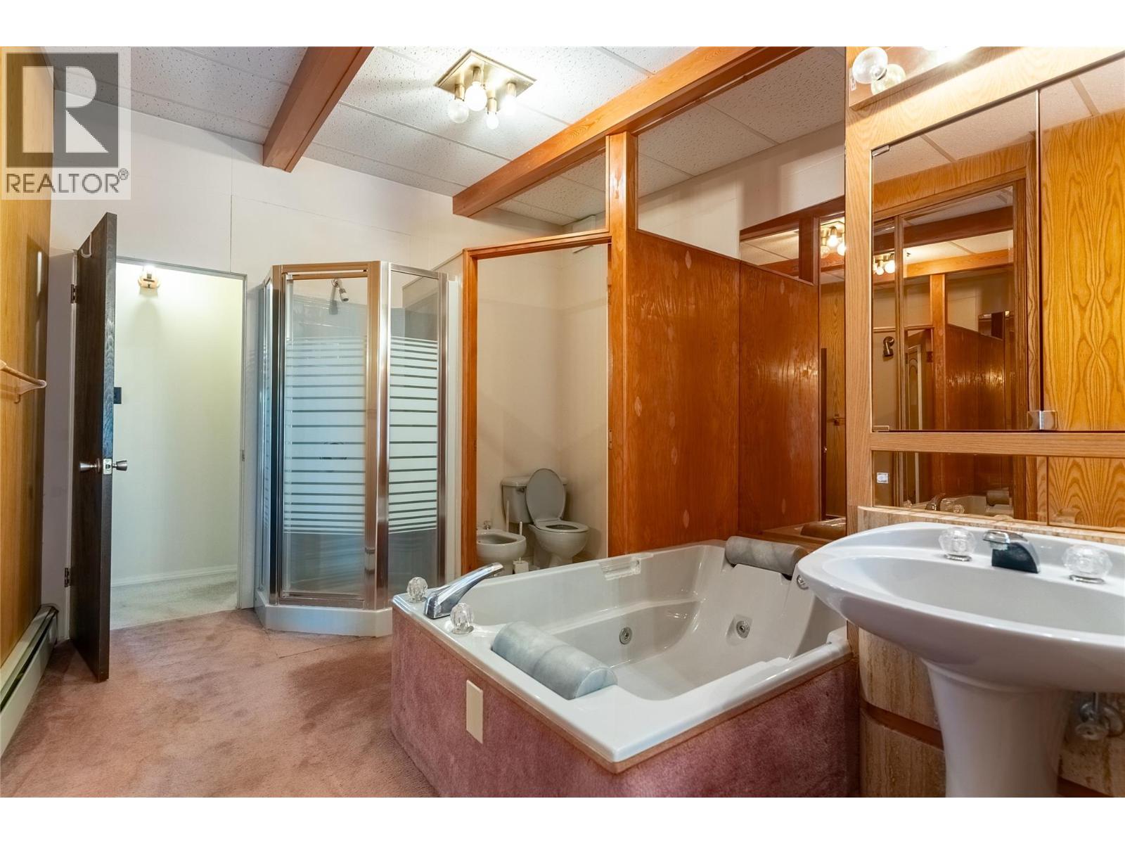 840/842 Collins Road, Cache Creek