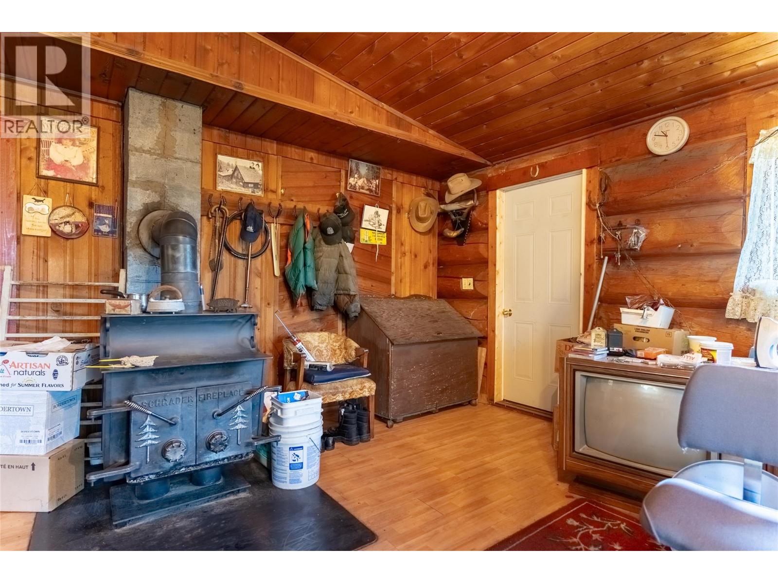 4208 North Road, Ashcroft
