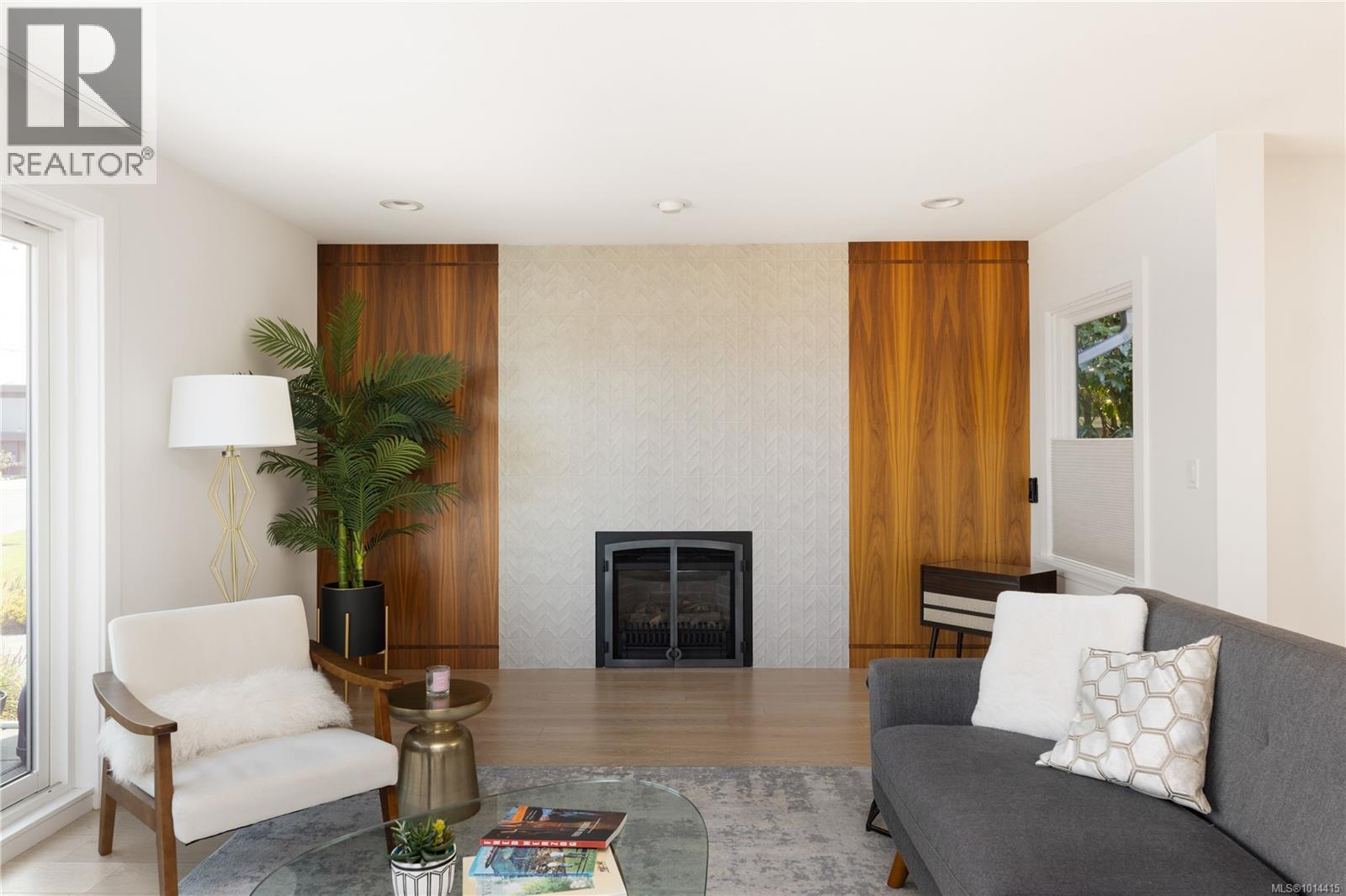  1250 Beach Drive, Oak Bay
