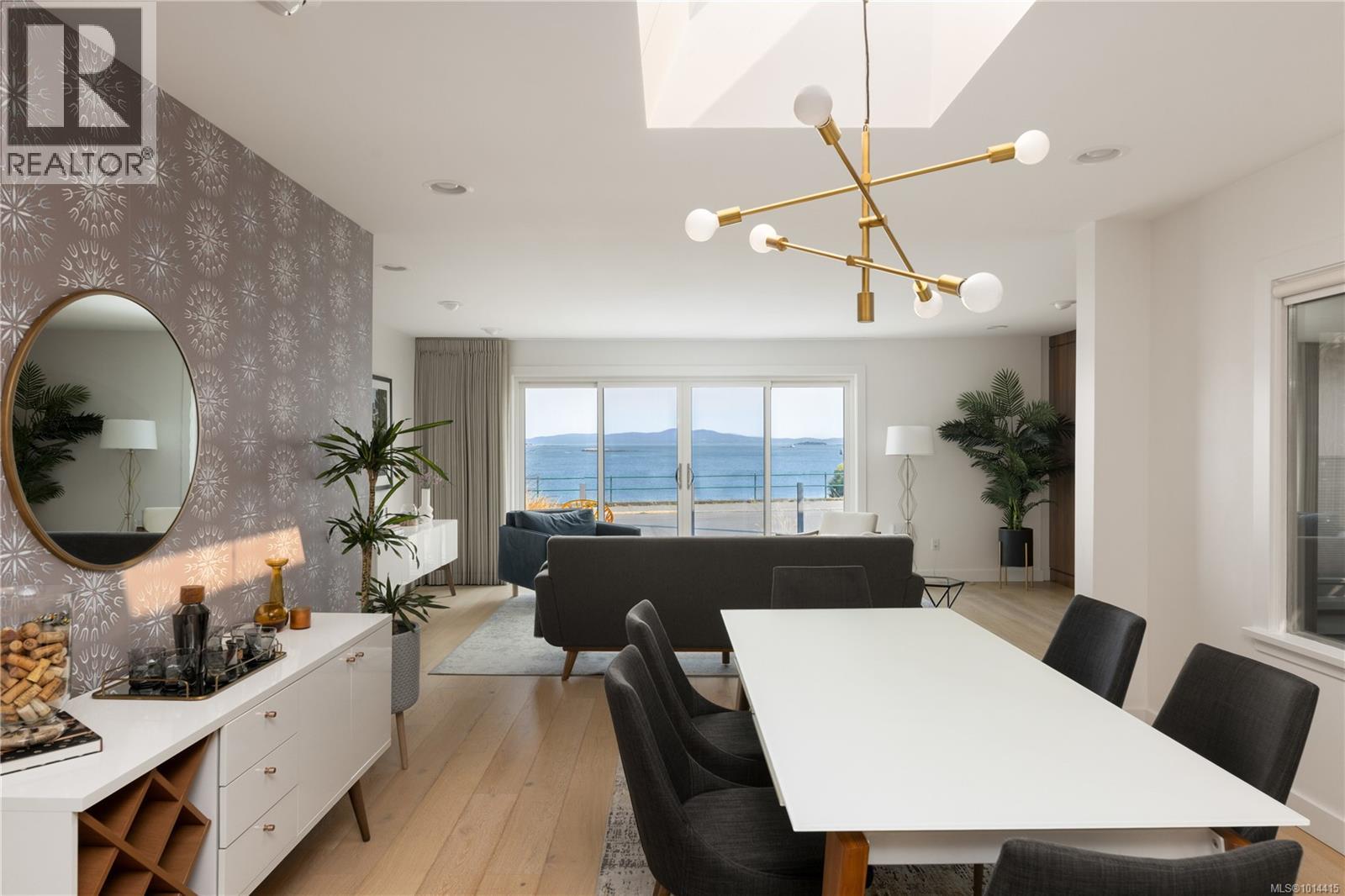  1250 Beach Drive, Oak Bay