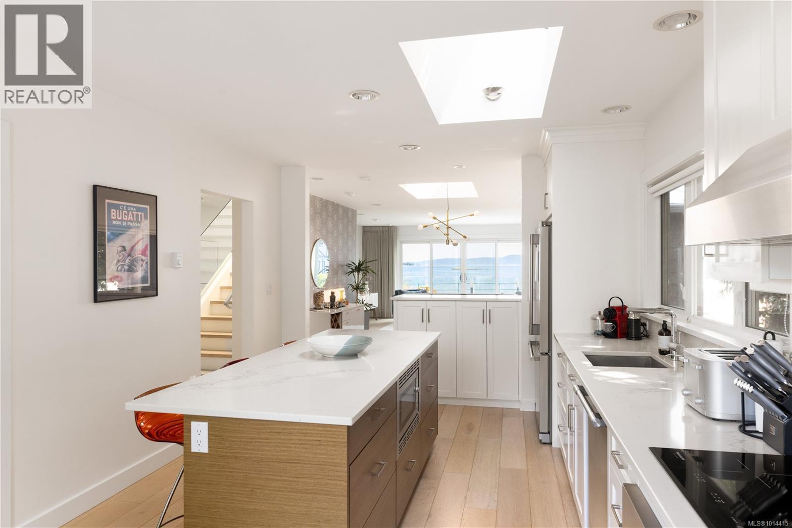  1250 Beach Drive, Oak Bay