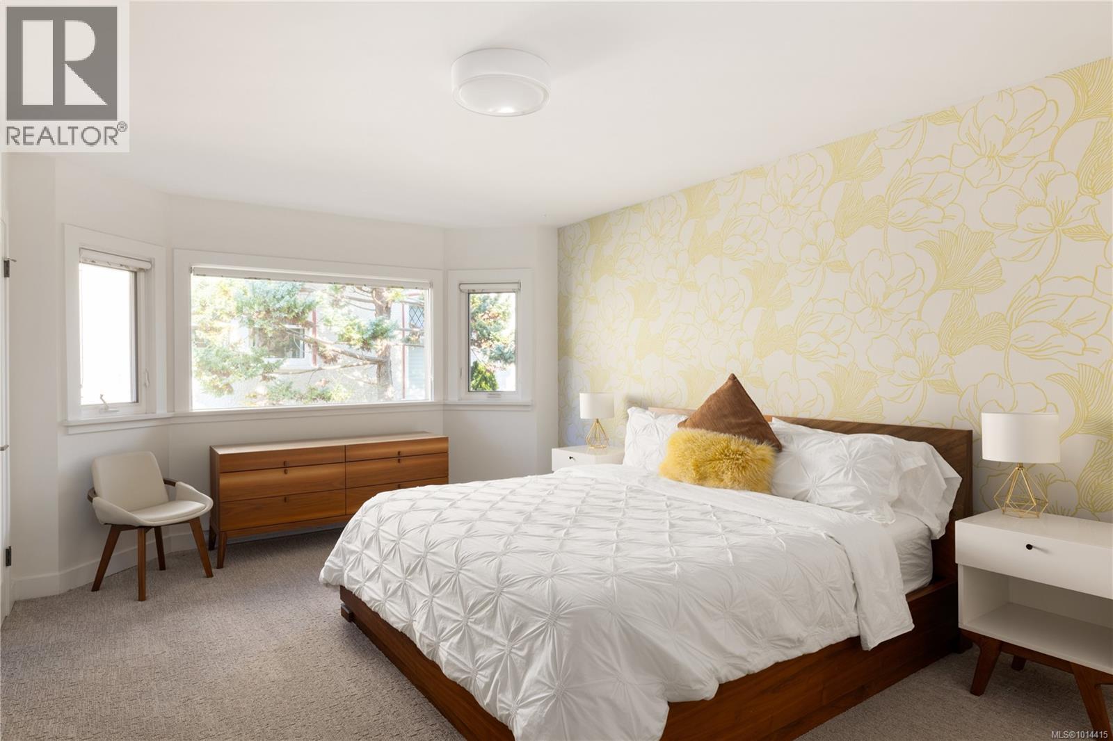  1250 Beach Drive, Oak Bay