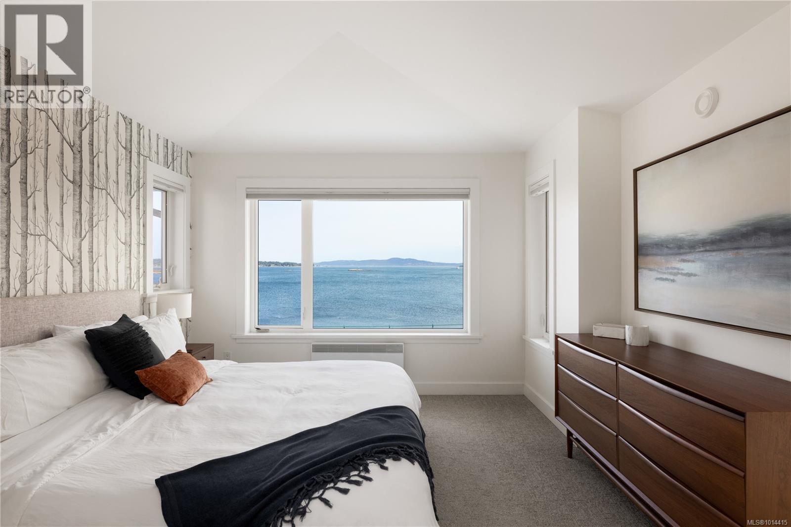  1250 Beach Drive, Oak Bay