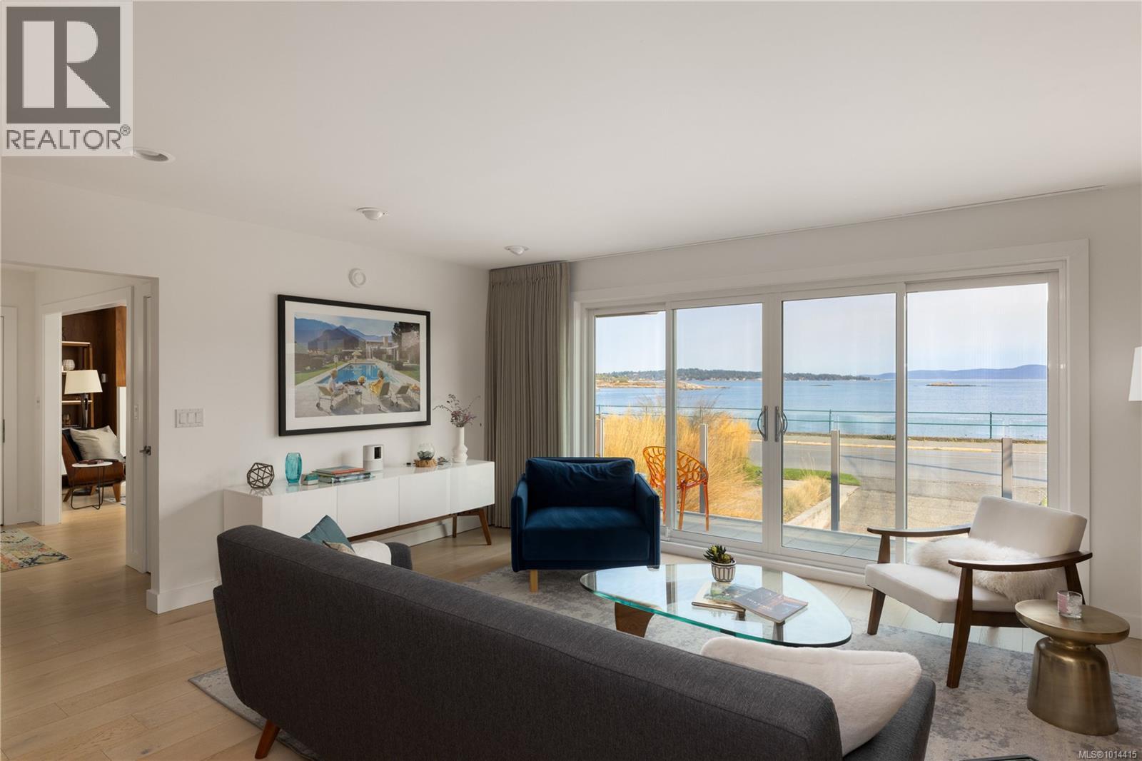  1250 Beach Drive, Oak Bay