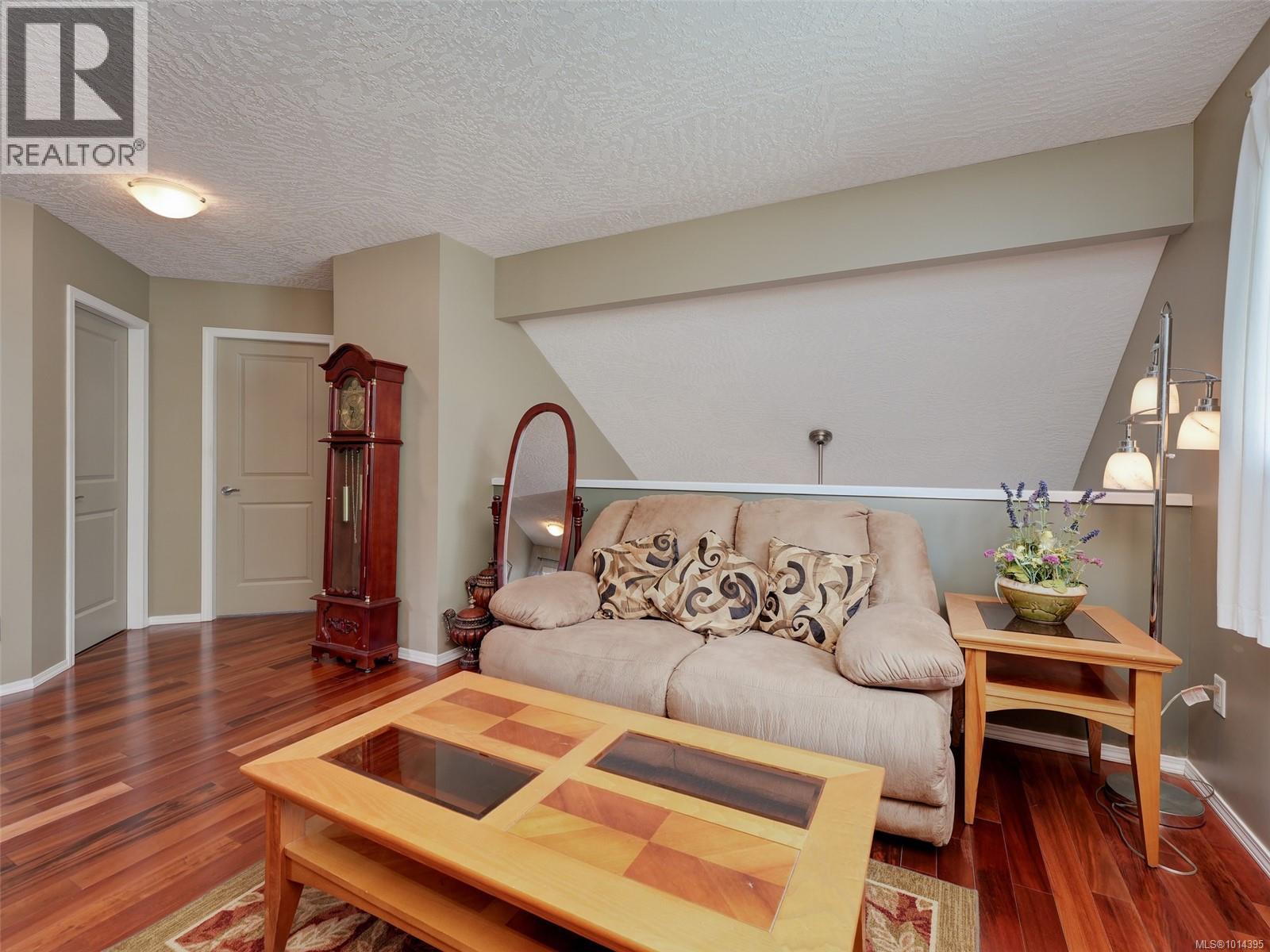  641 Olympia Ridge, Langford