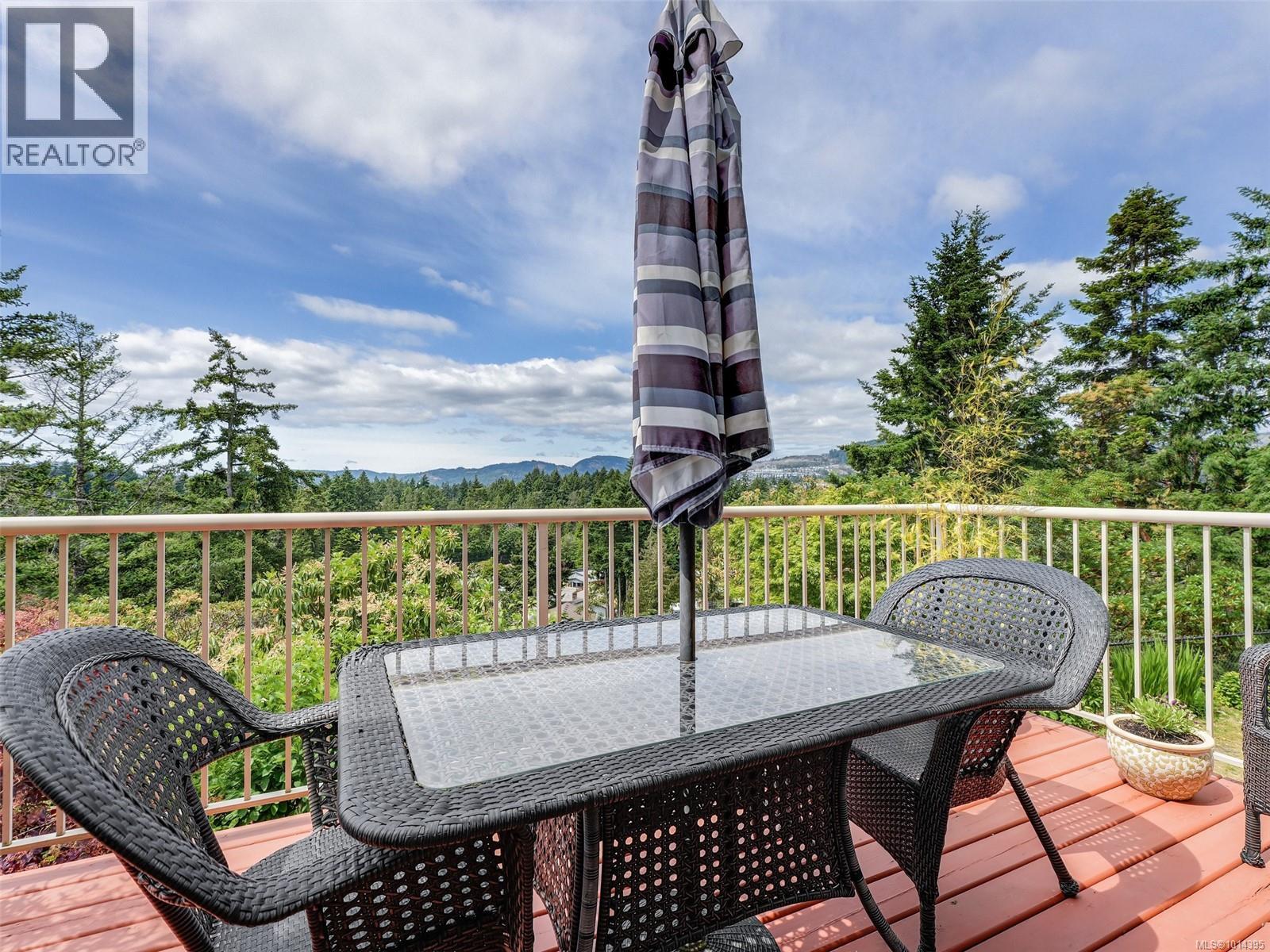  641 Olympia Ridge, Langford
