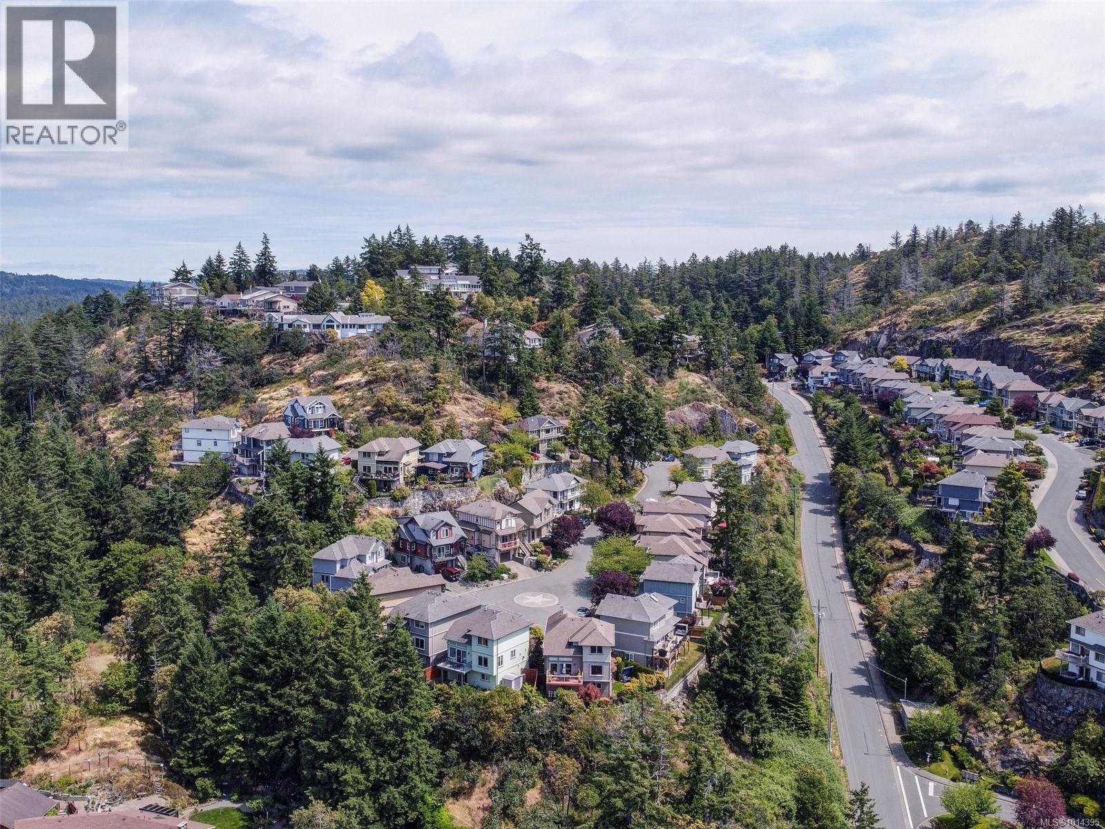  641 Olympia Ridge, Langford