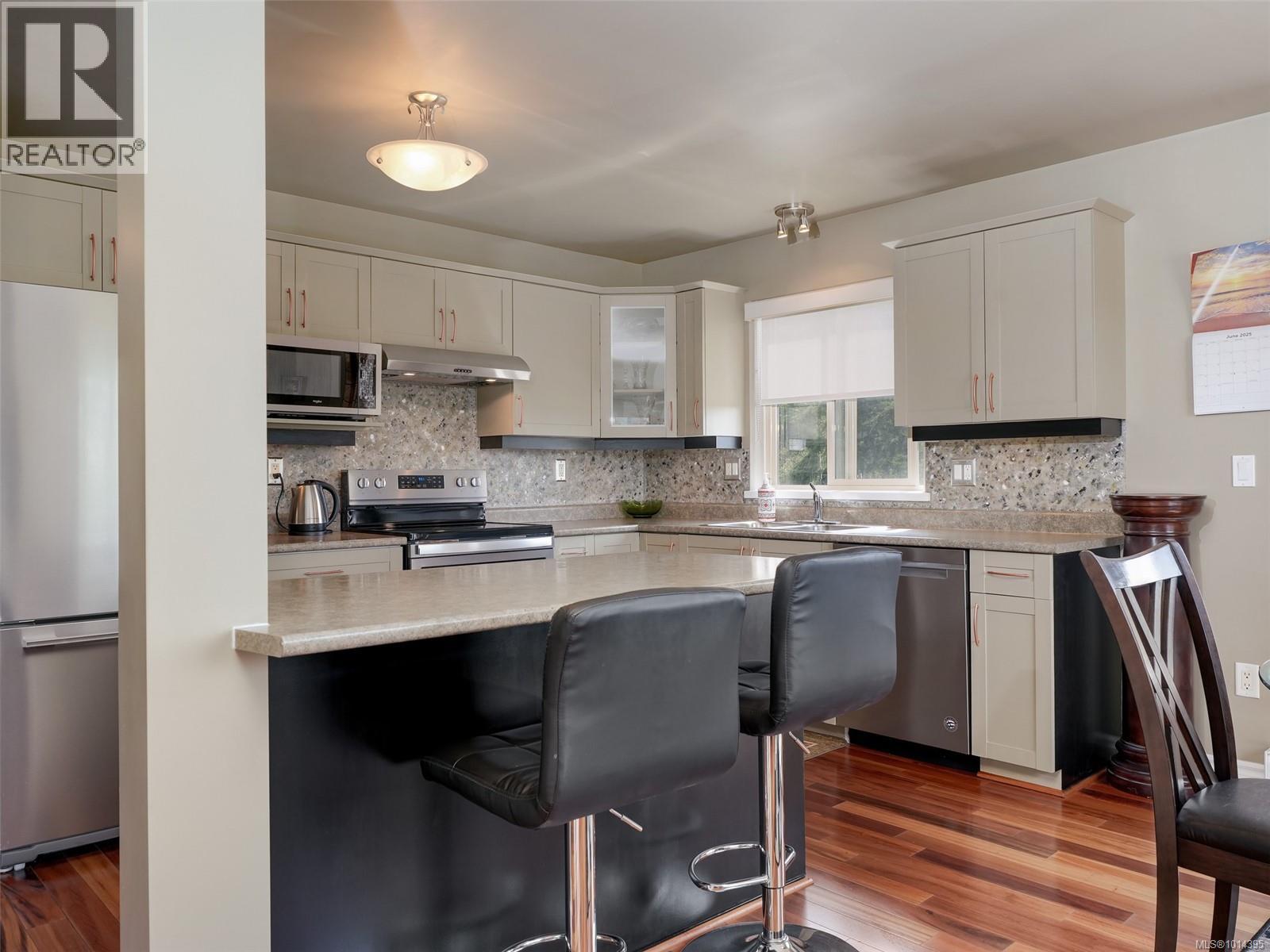  641 Olympia Ridge, Langford