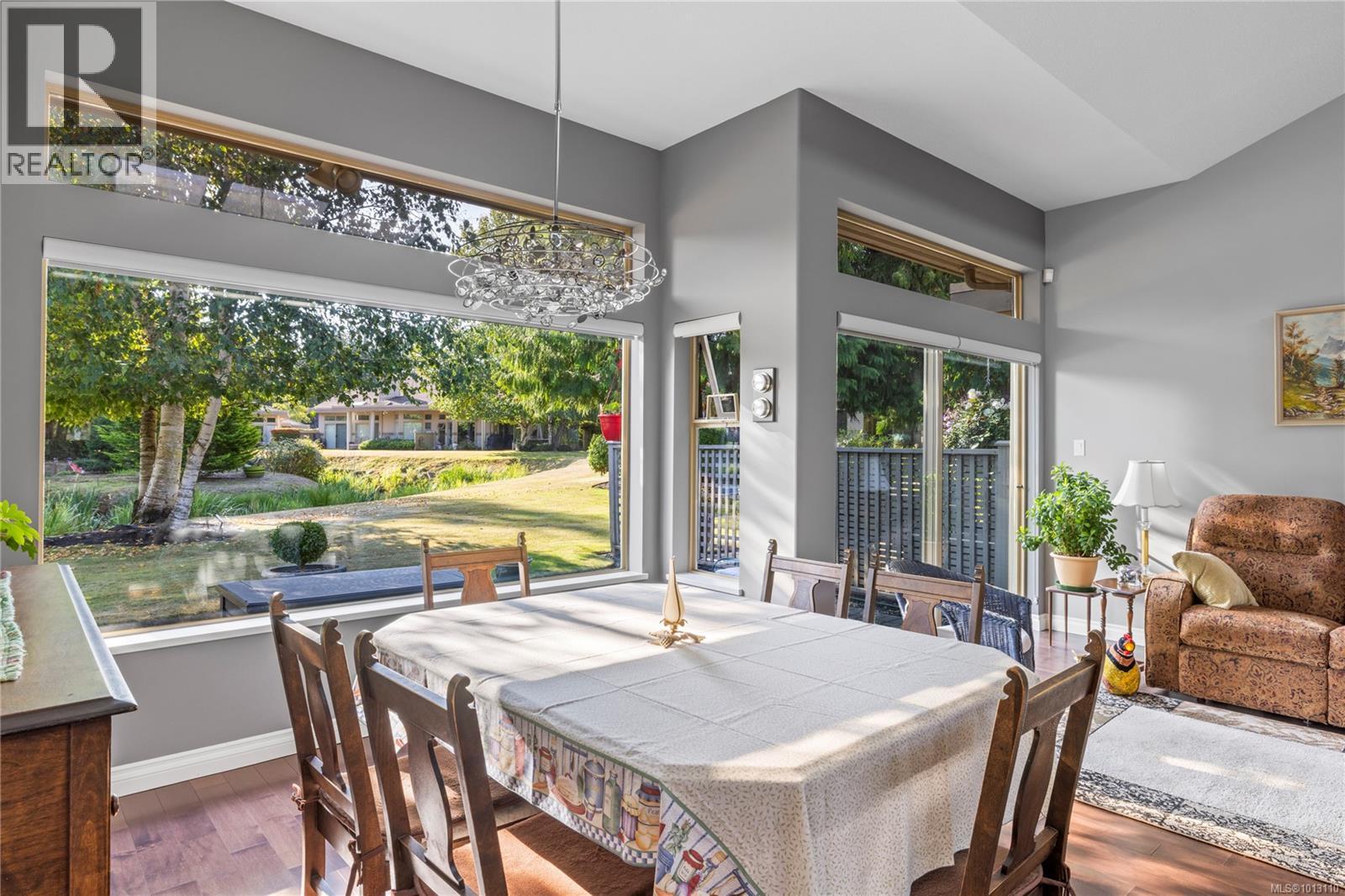 889 Lakes Blvd, French Creek