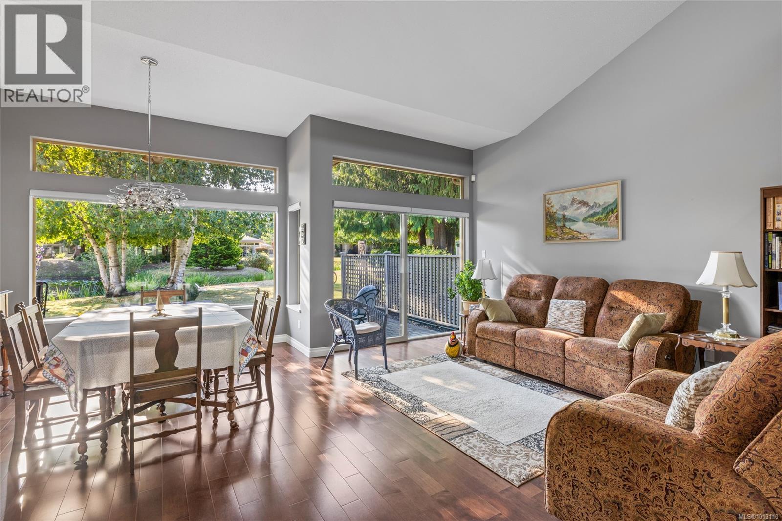 889 Lakes Blvd, French Creek