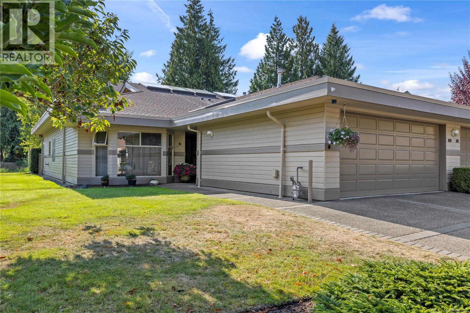 889 Lakes Blvd, French Creek