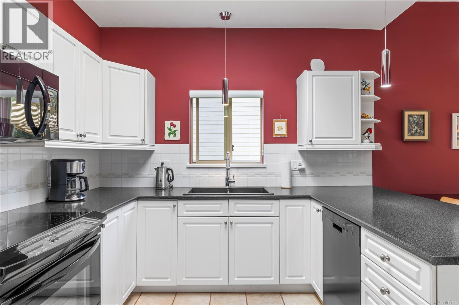 889 Lakes Blvd, French Creek