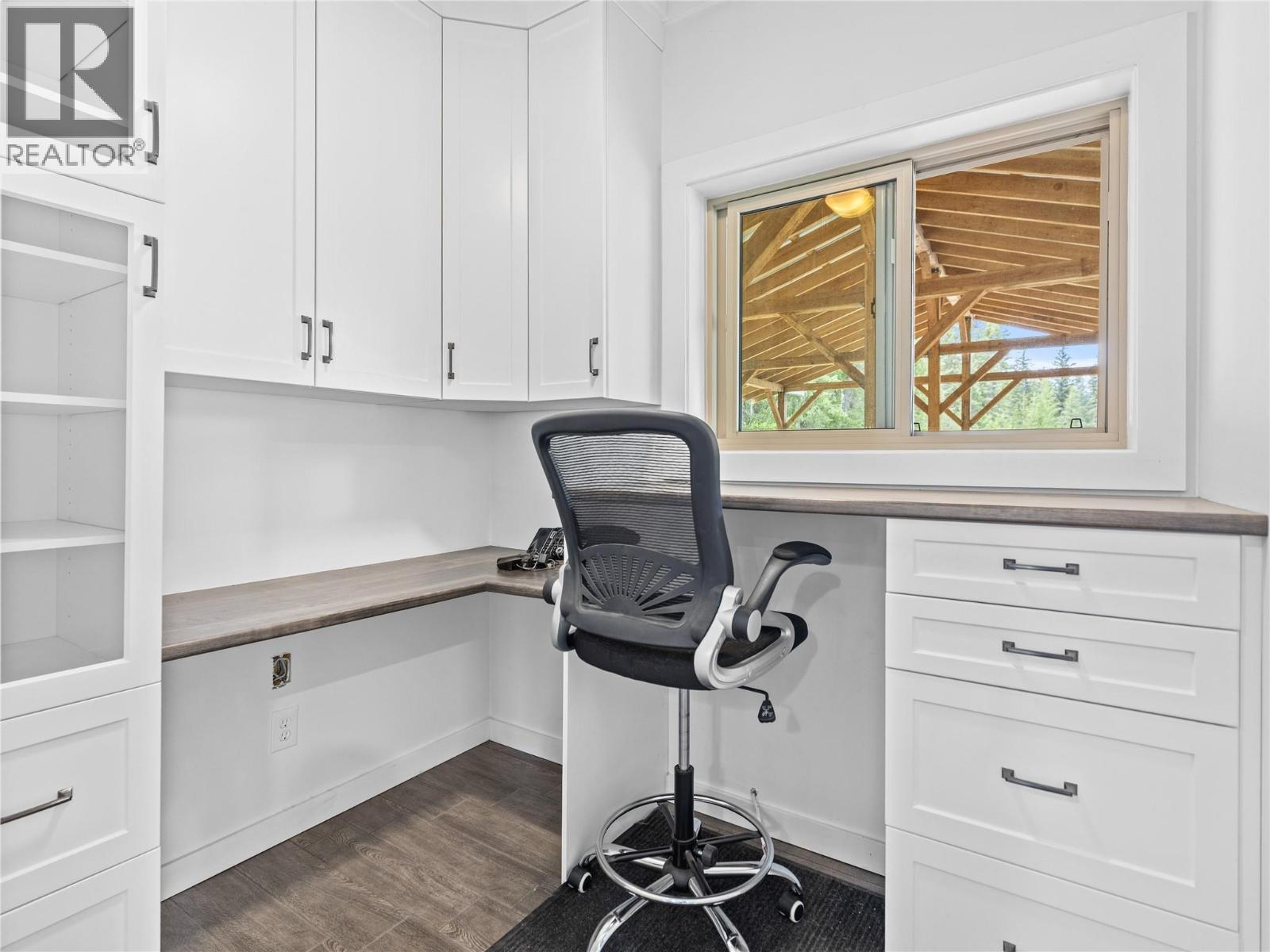 3272 Barriere Lakes Road, Barriere