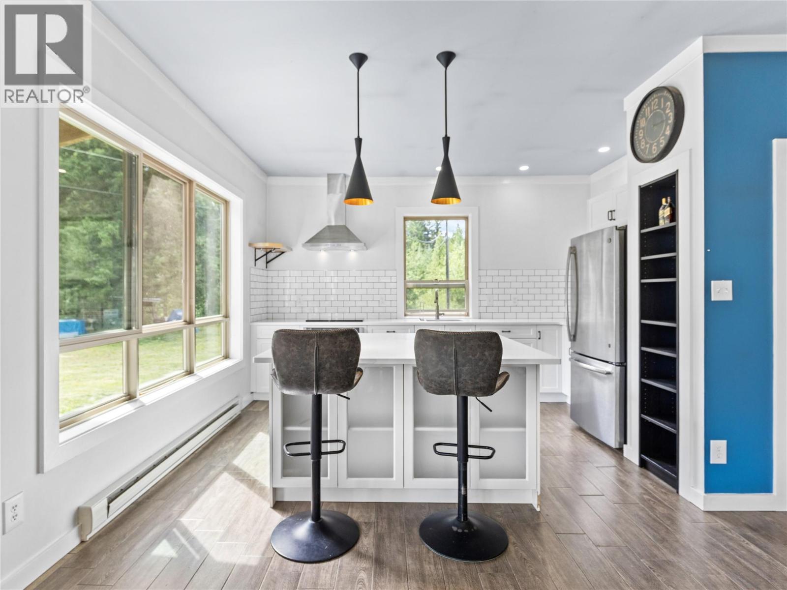 3272 Barriere Lakes Road, Barriere