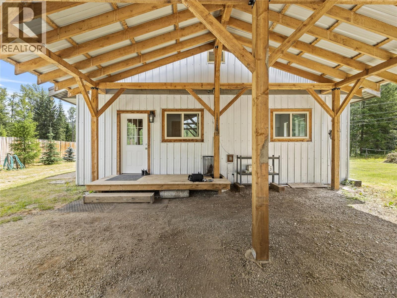 3272 Barriere Lakes Road, Barriere