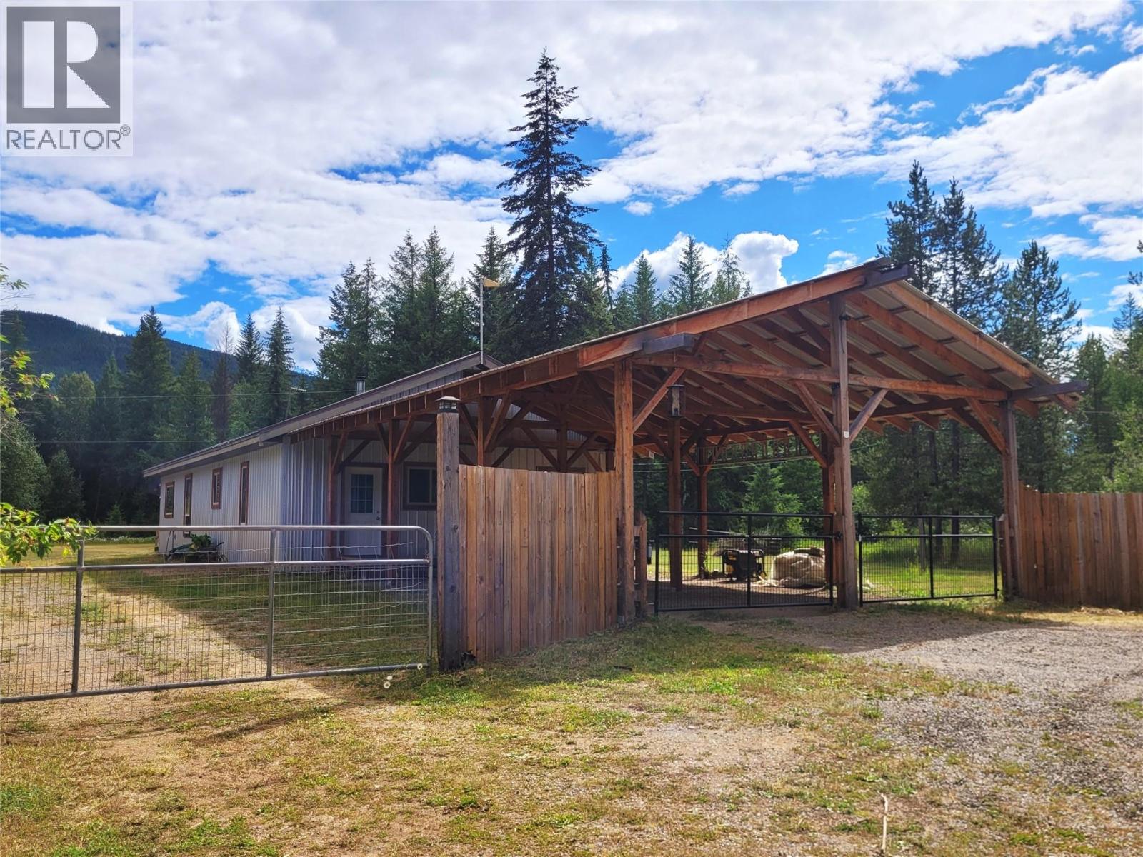 3272 Barriere Lakes Road, Barriere