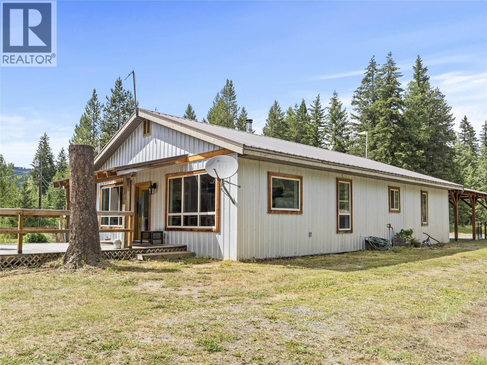 3272 Barriere Lakes Road, Barriere