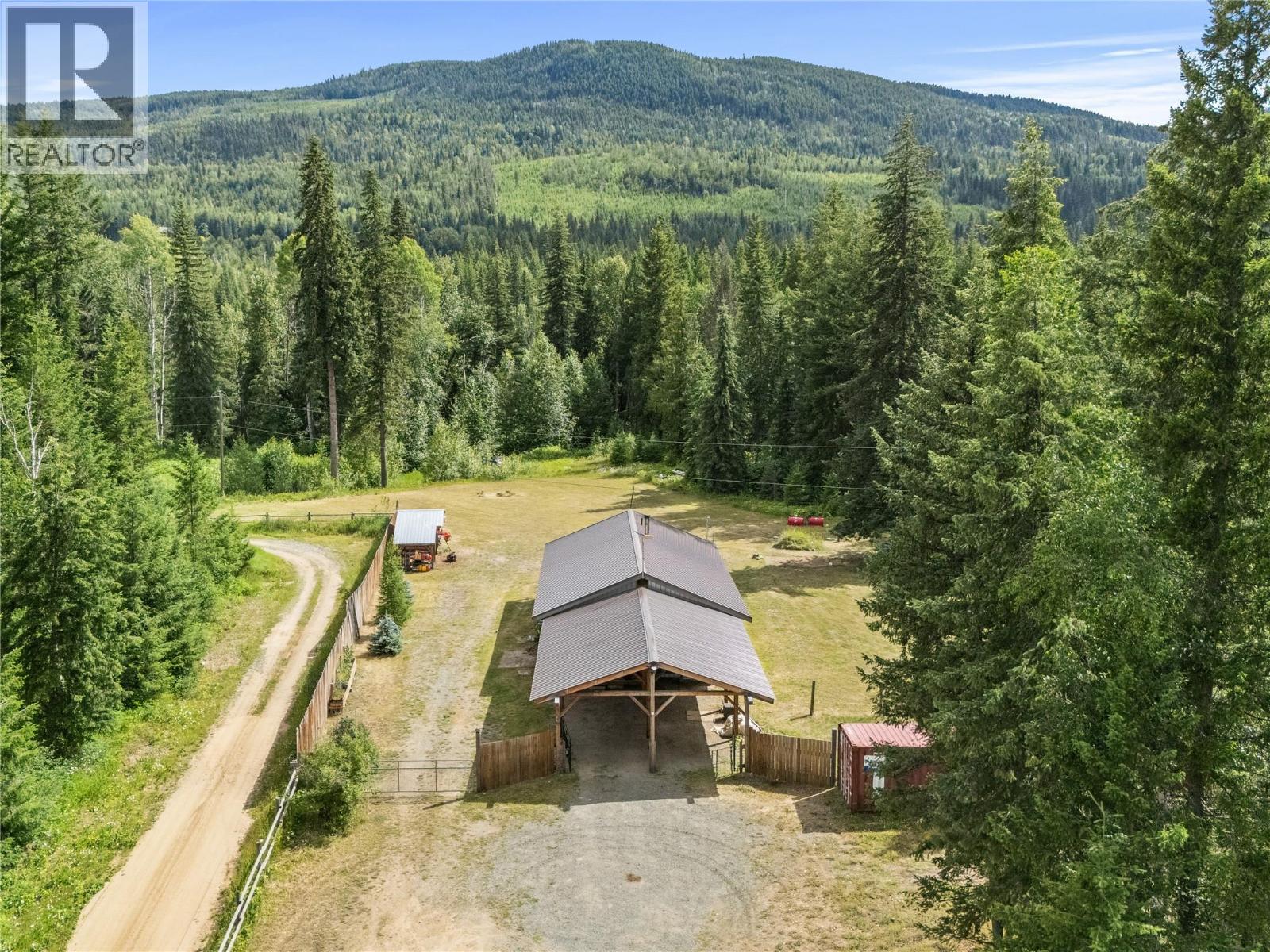 3272 Barriere Lakes Road, Barriere