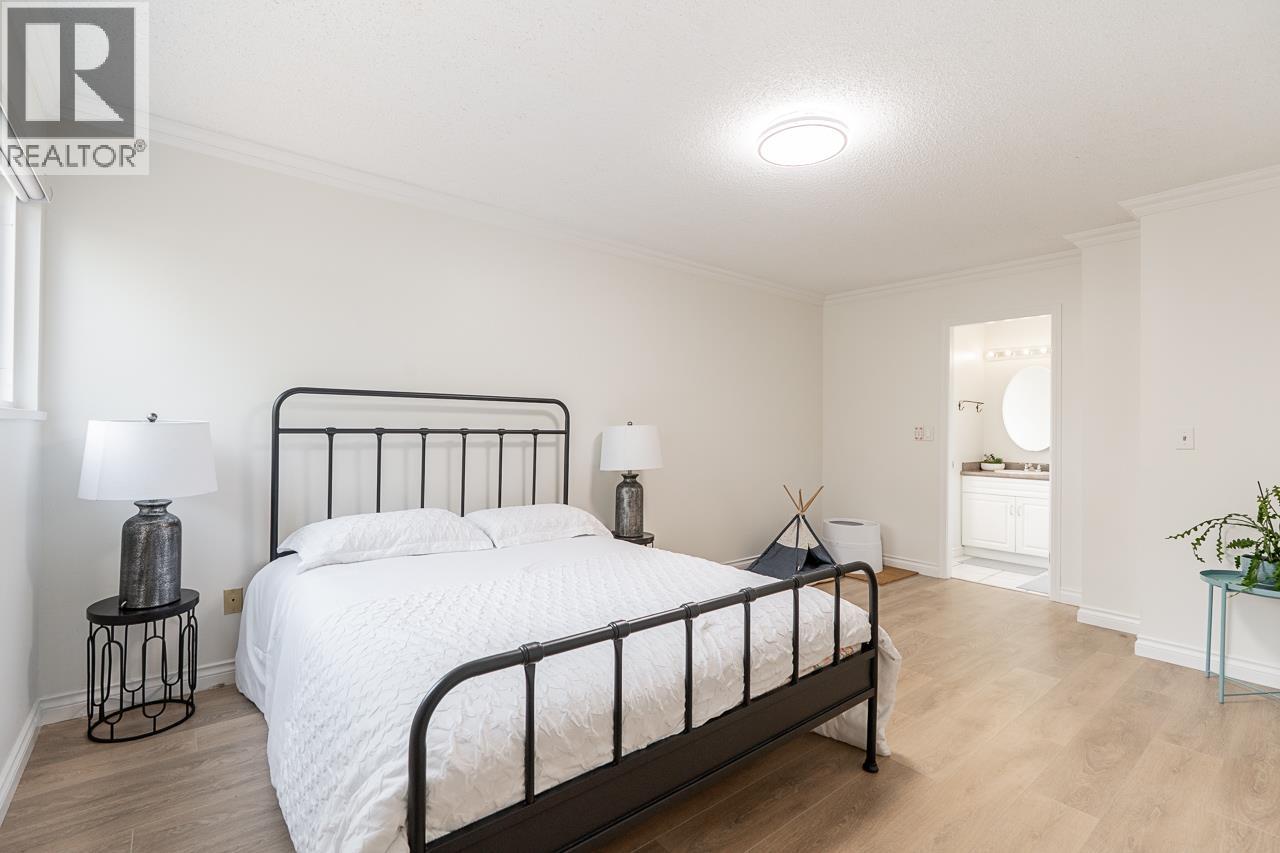 1185 EAGLERIDGE DRIVE, Coquitlam