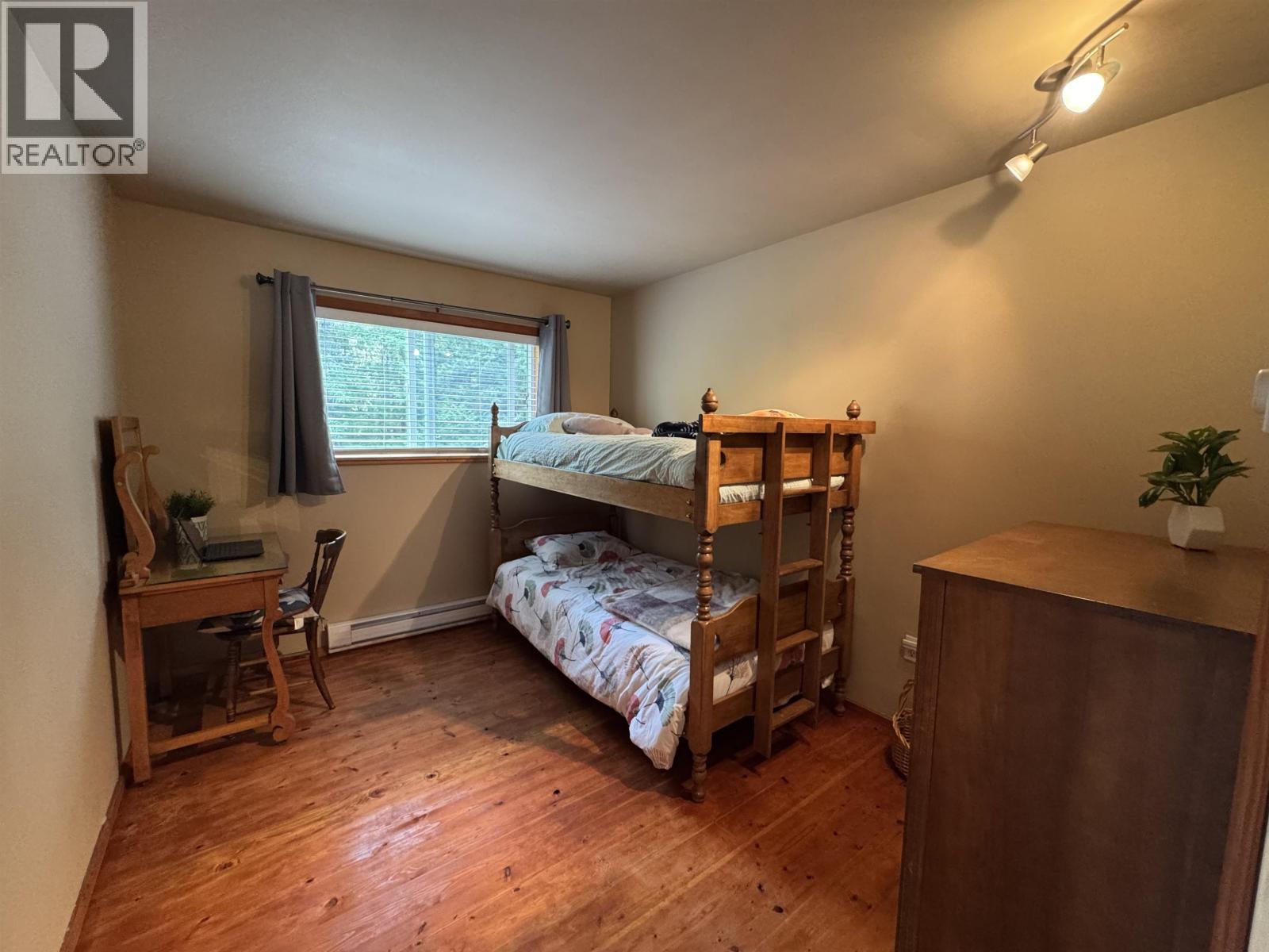 714 CHARTER ROAD, Mayne Island