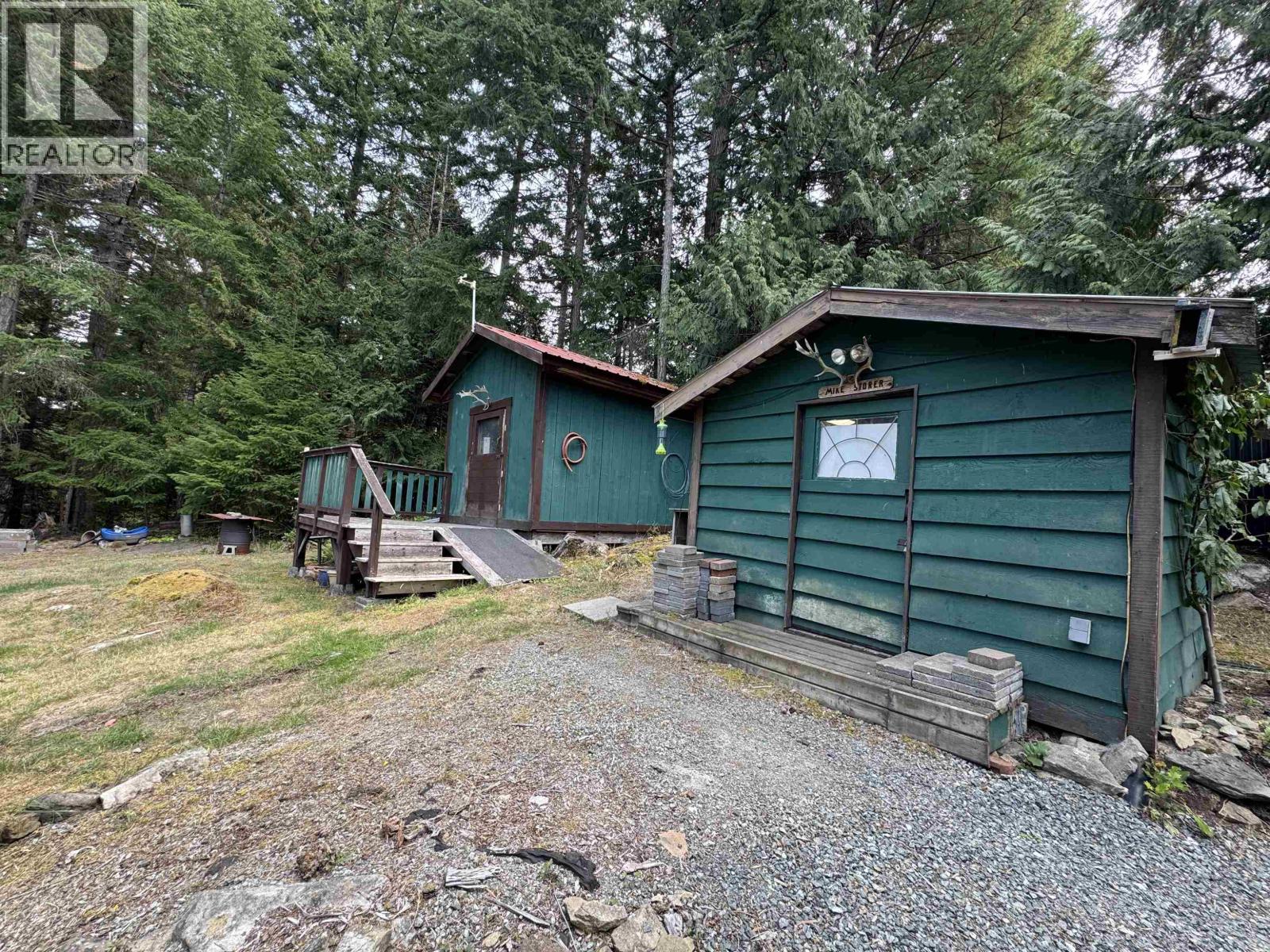 714 CHARTER ROAD, Mayne Island
