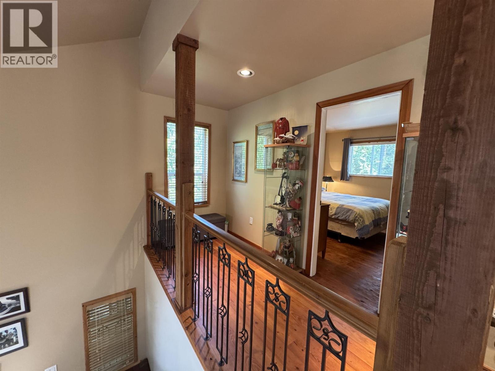 714 CHARTER ROAD, Mayne Island