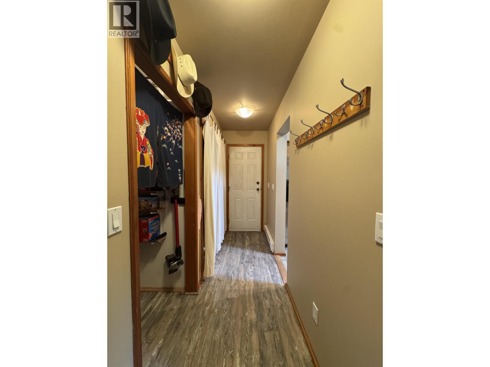 714 CHARTER ROAD, Mayne Island