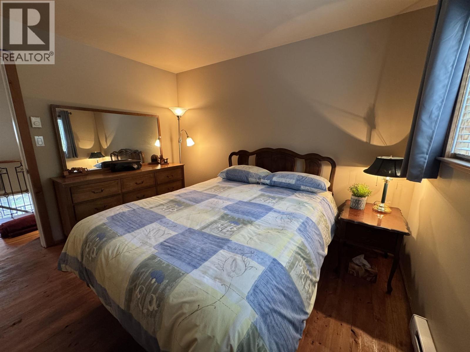 714 CHARTER ROAD, Mayne Island