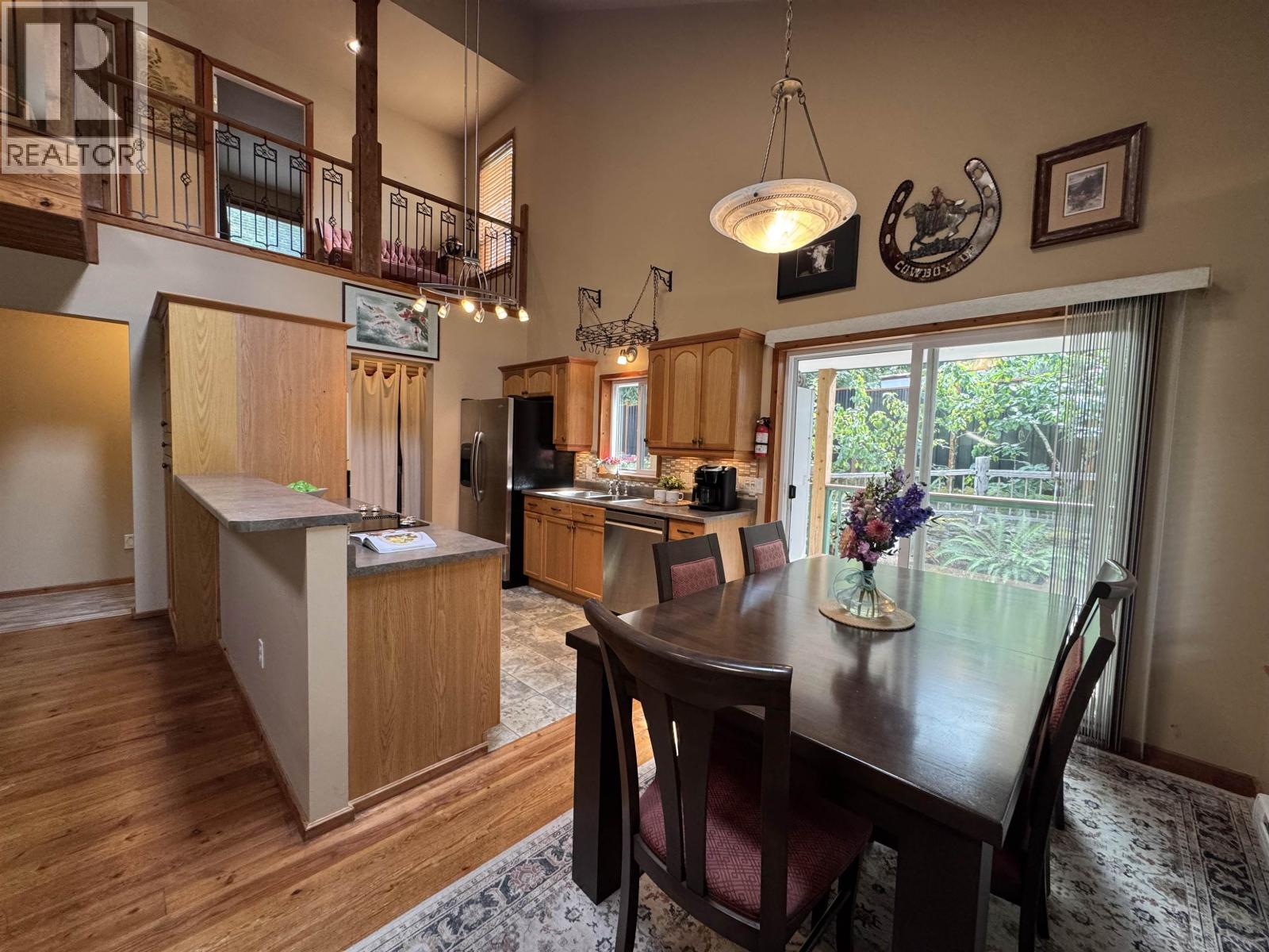 714 CHARTER ROAD, Mayne Island