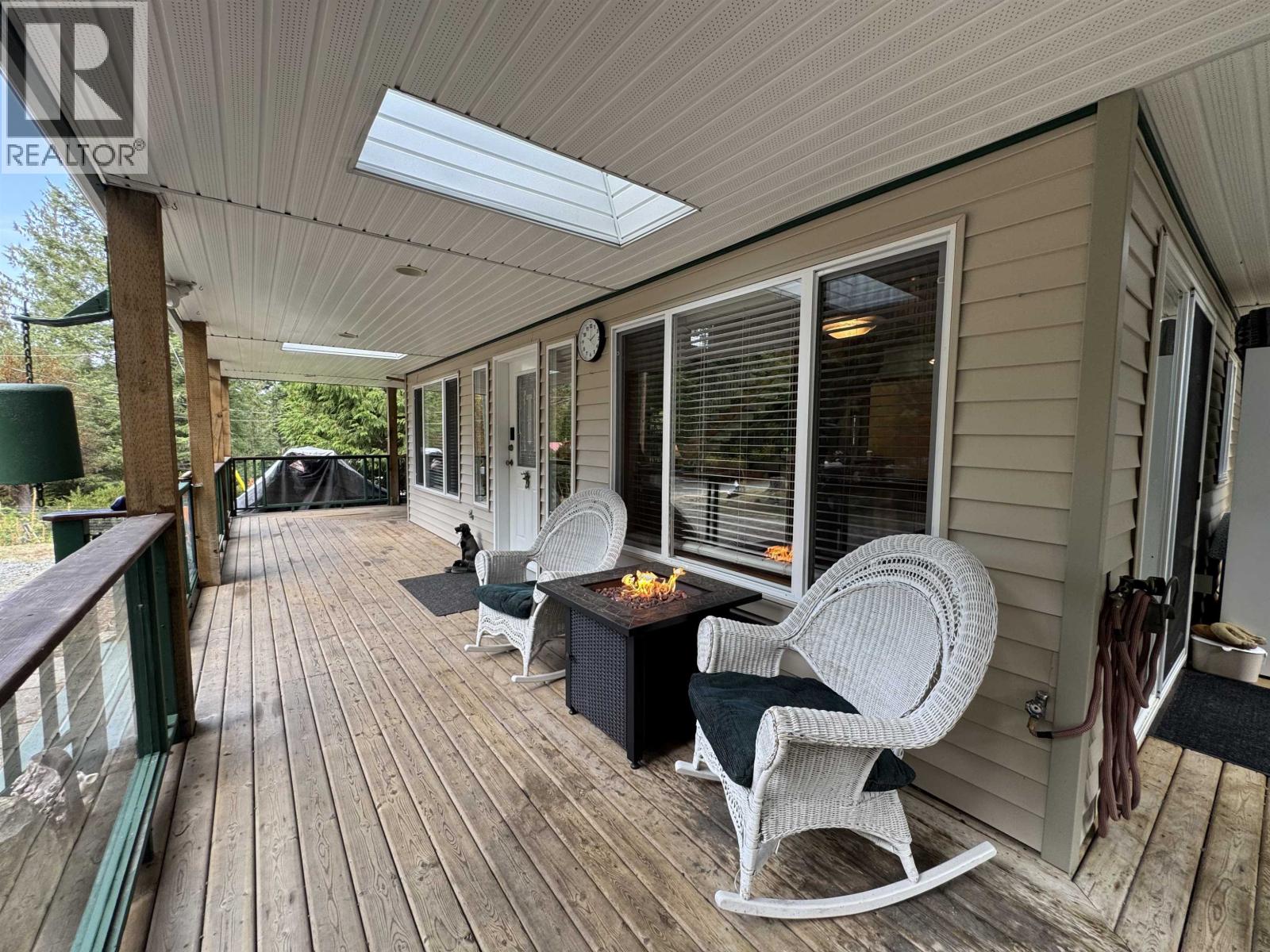 714 CHARTER ROAD, Mayne Island