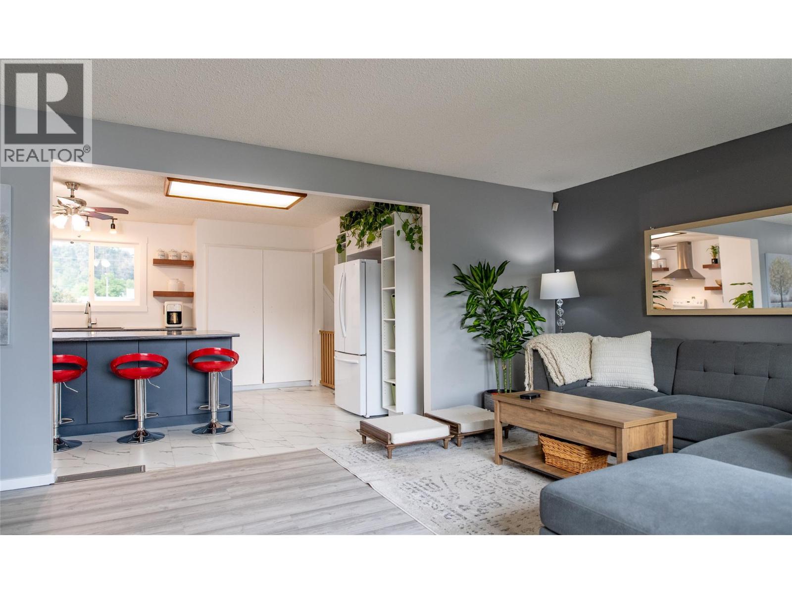  955 Hickory Road, Kelowna