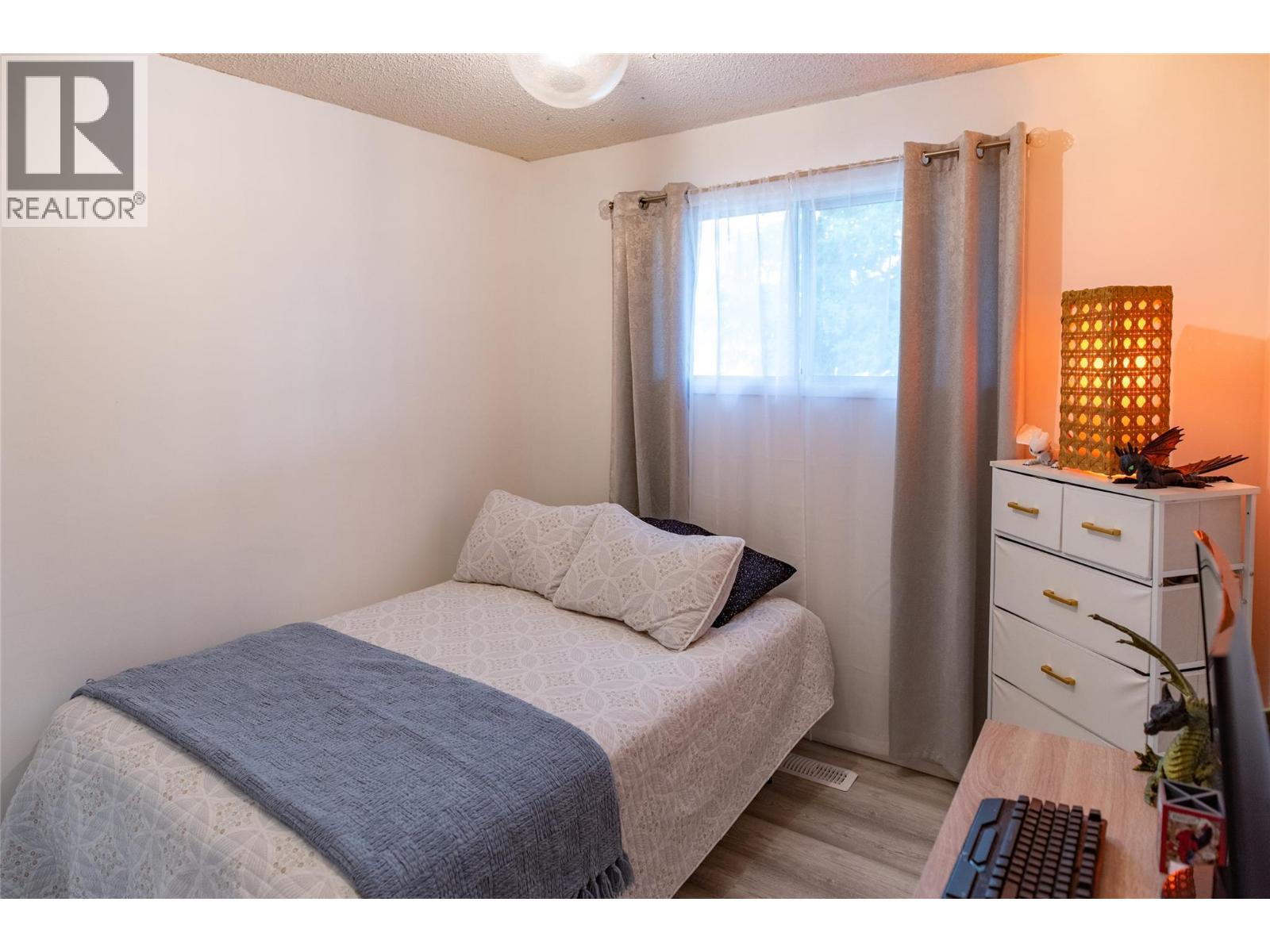  955 Hickory Road, Kelowna