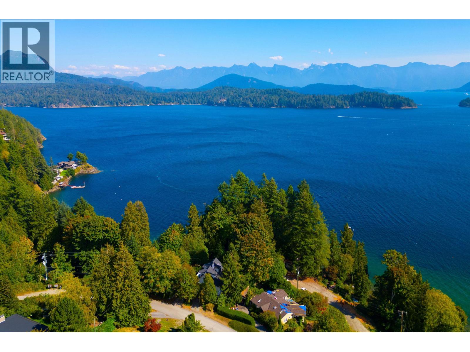 1504 TIDEVIEW ROAD, Gibsons