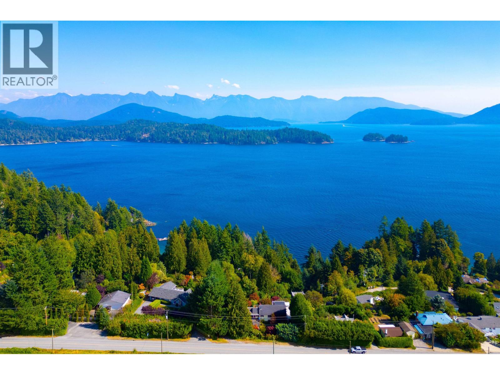 1504 TIDEVIEW ROAD, Gibsons