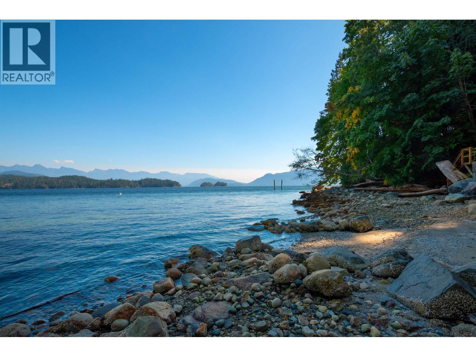 1504 TIDEVIEW ROAD, Gibsons