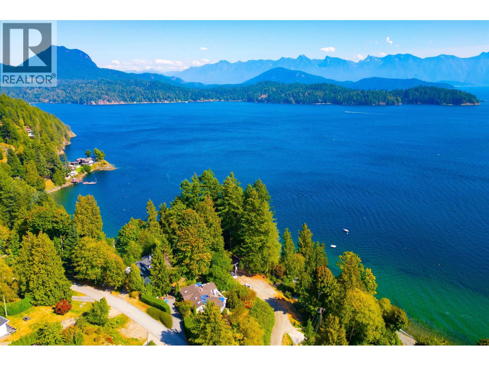 1504 TIDEVIEW ROAD, Gibsons