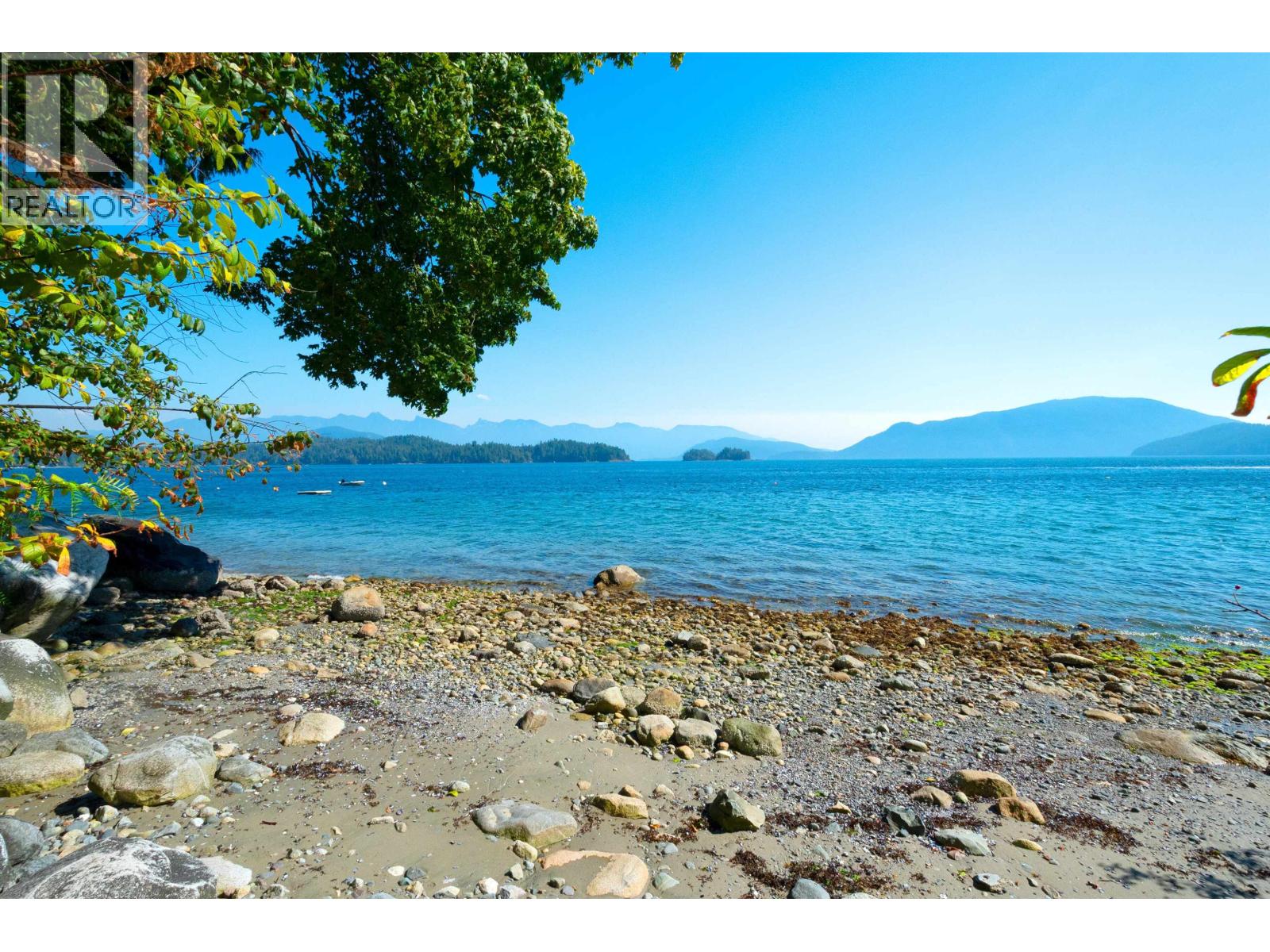 1504 TIDEVIEW ROAD, Gibsons