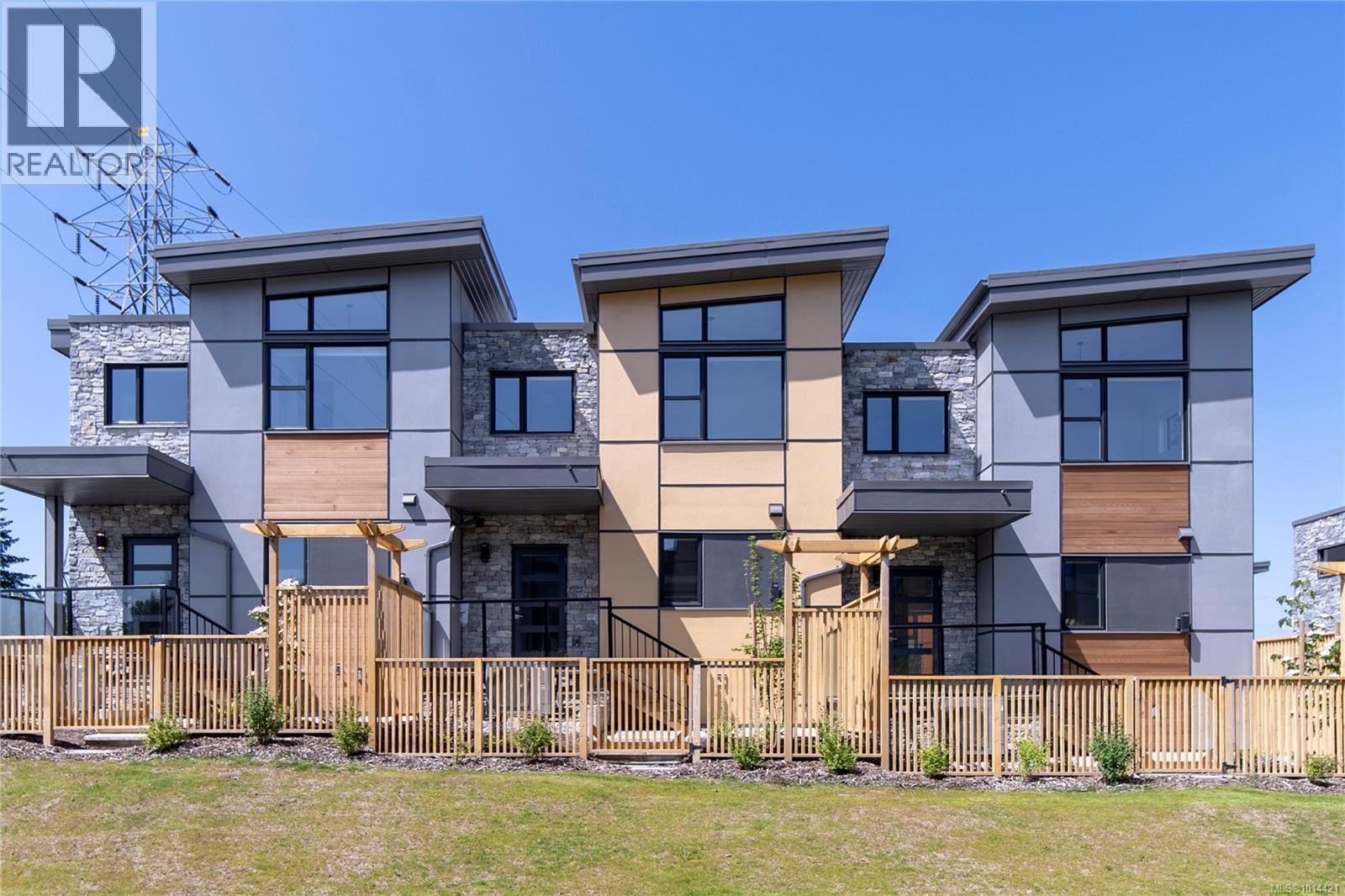 13 4253 Dieppe Rd, Saanich
