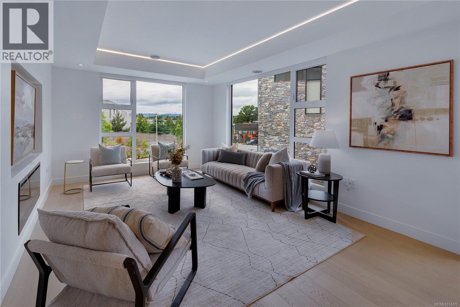 11 4253 Dieppe Rd, Saanich