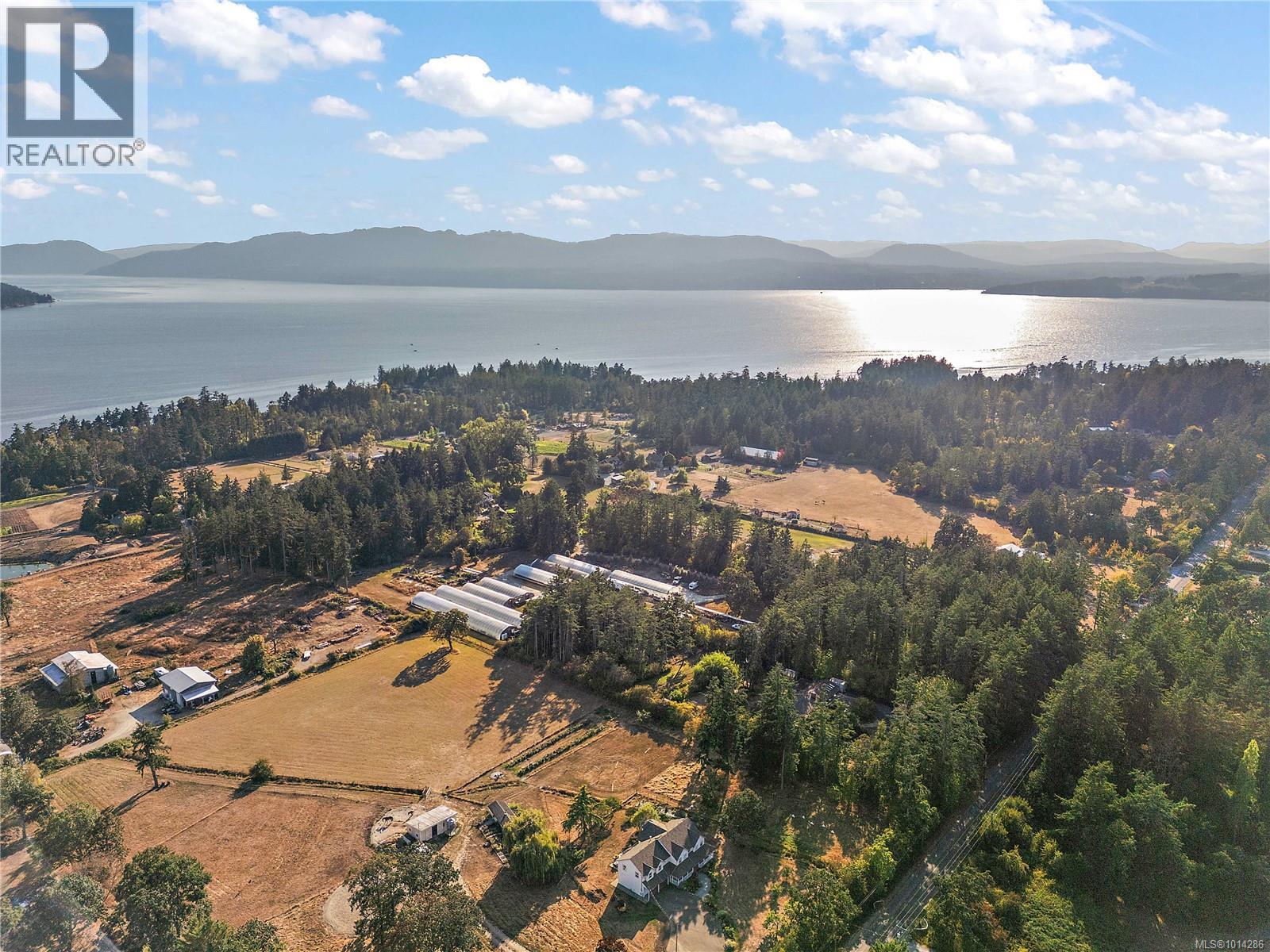 845 Downey Rd, North Saanich