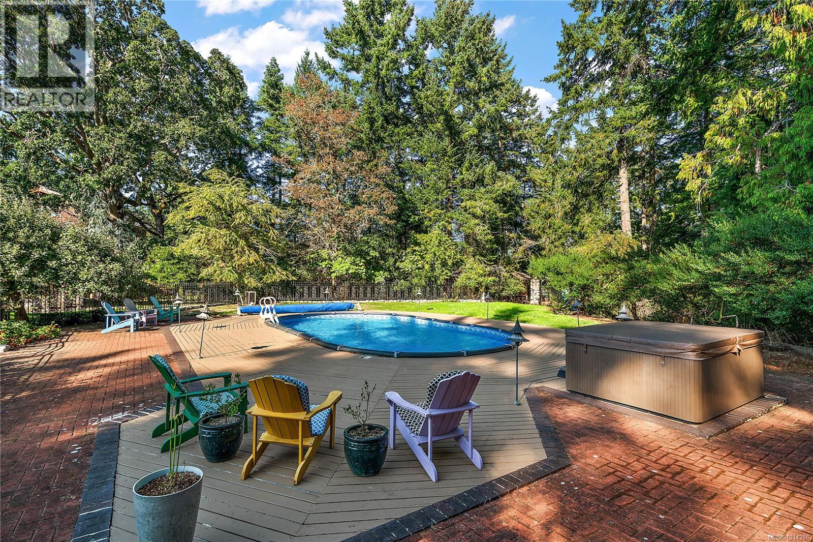 845 Downey Rd, North Saanich