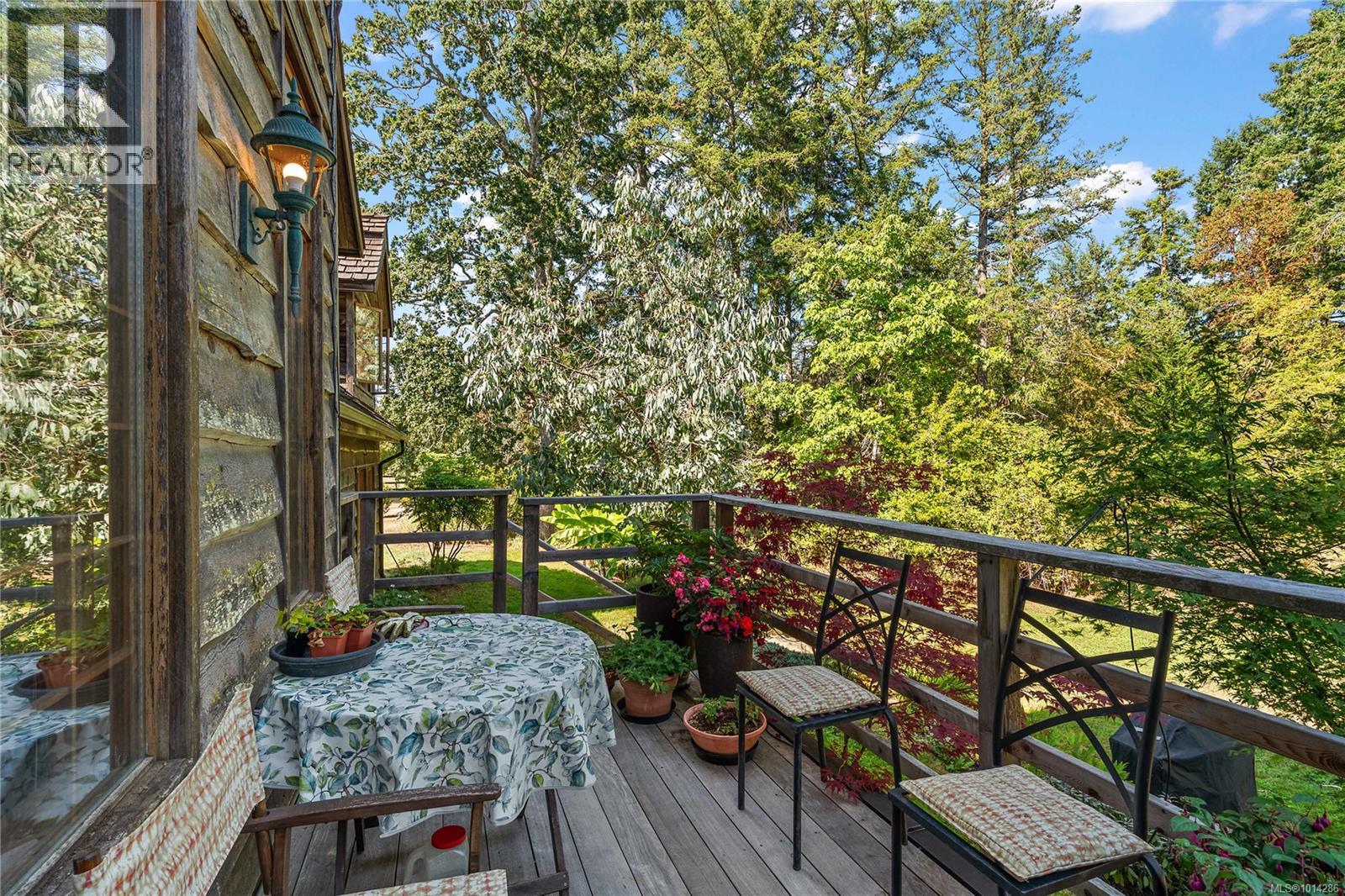 845 Downey Rd, North Saanich