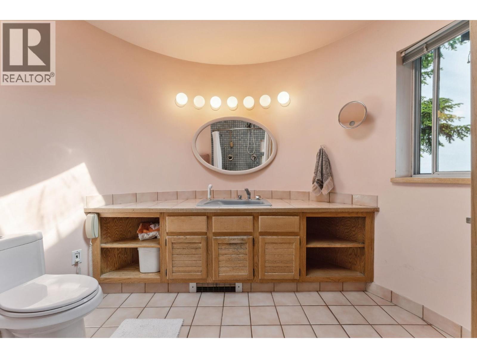 2735 SKILIFT PLACE, West Vancouver