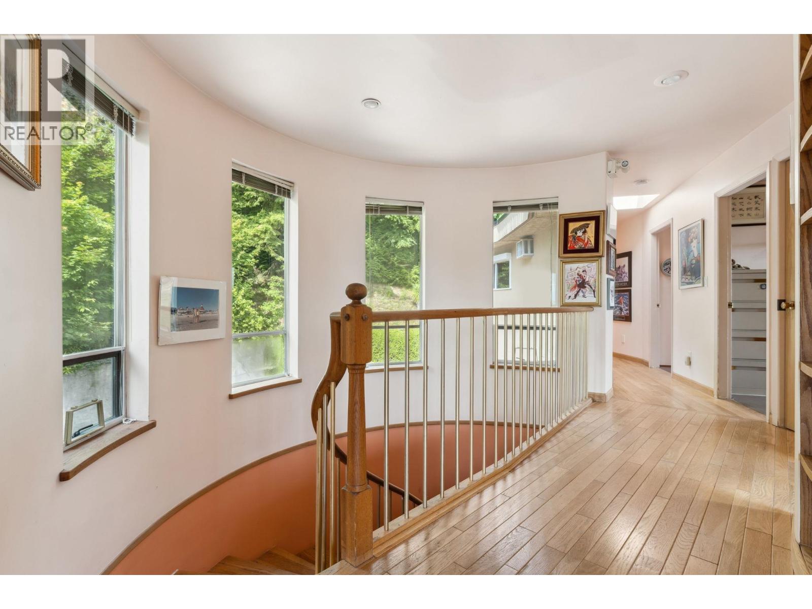 2735 SKILIFT PLACE, West Vancouver