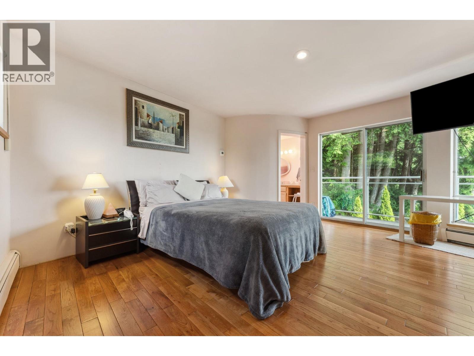 2735 SKILIFT PLACE, West Vancouver