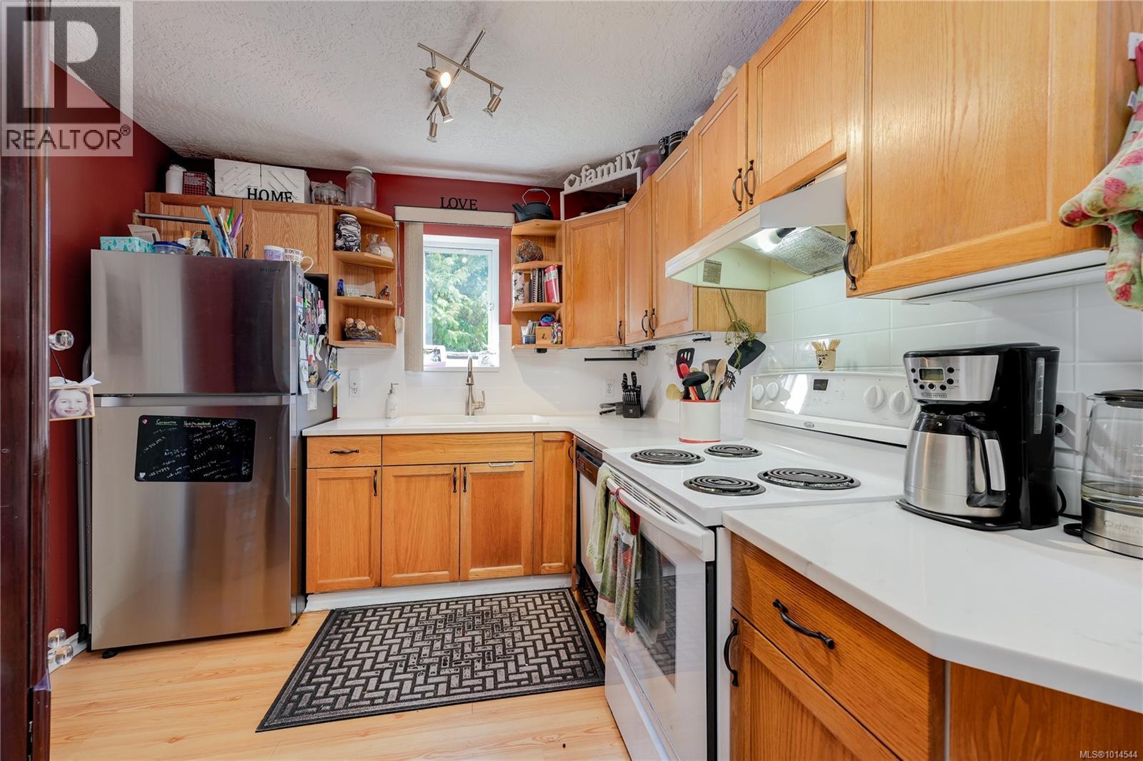 6978 Larkspur Rd, Sooke