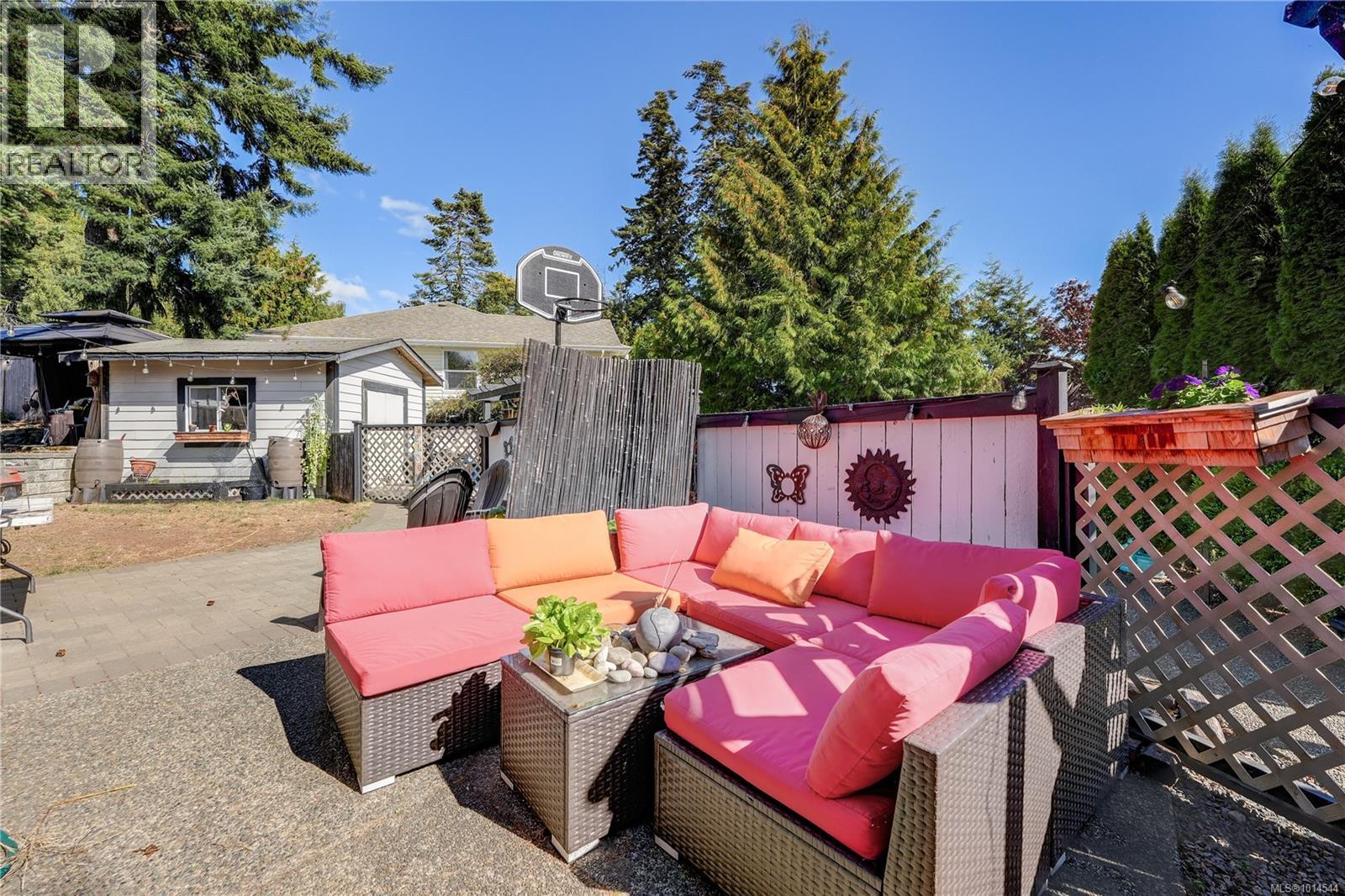 6978 Larkspur Rd, Sooke