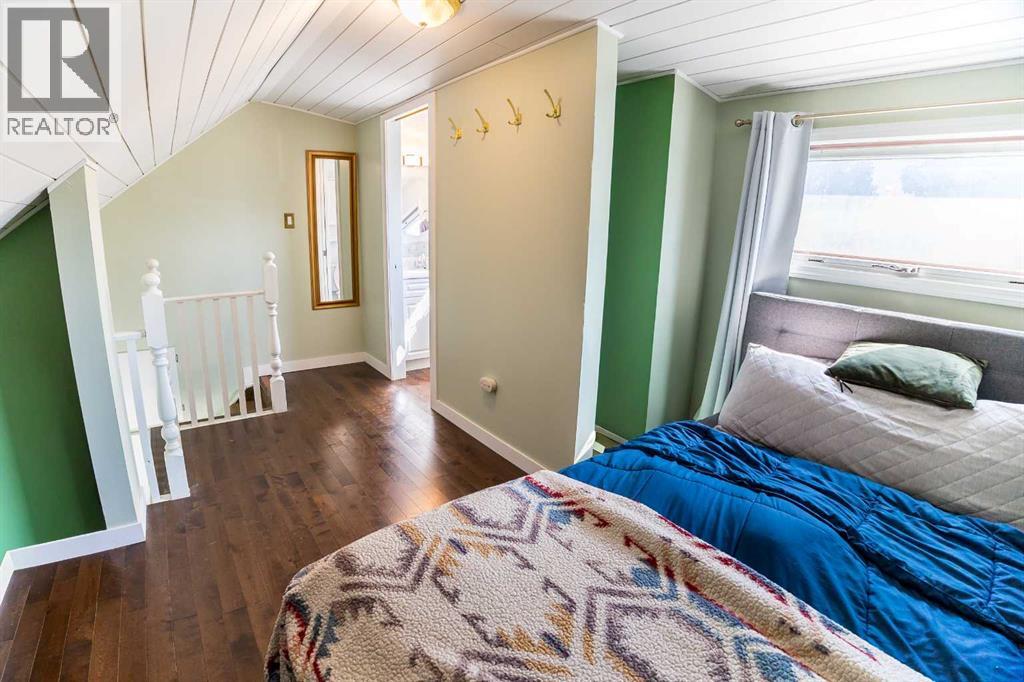 4742 48 Avenue, Lacombe