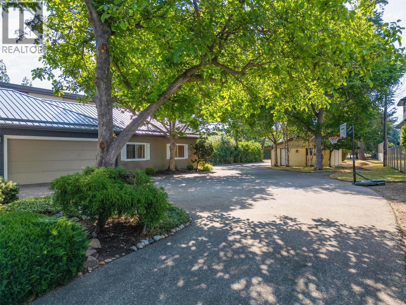  4260 Hobson Road, Kelowna