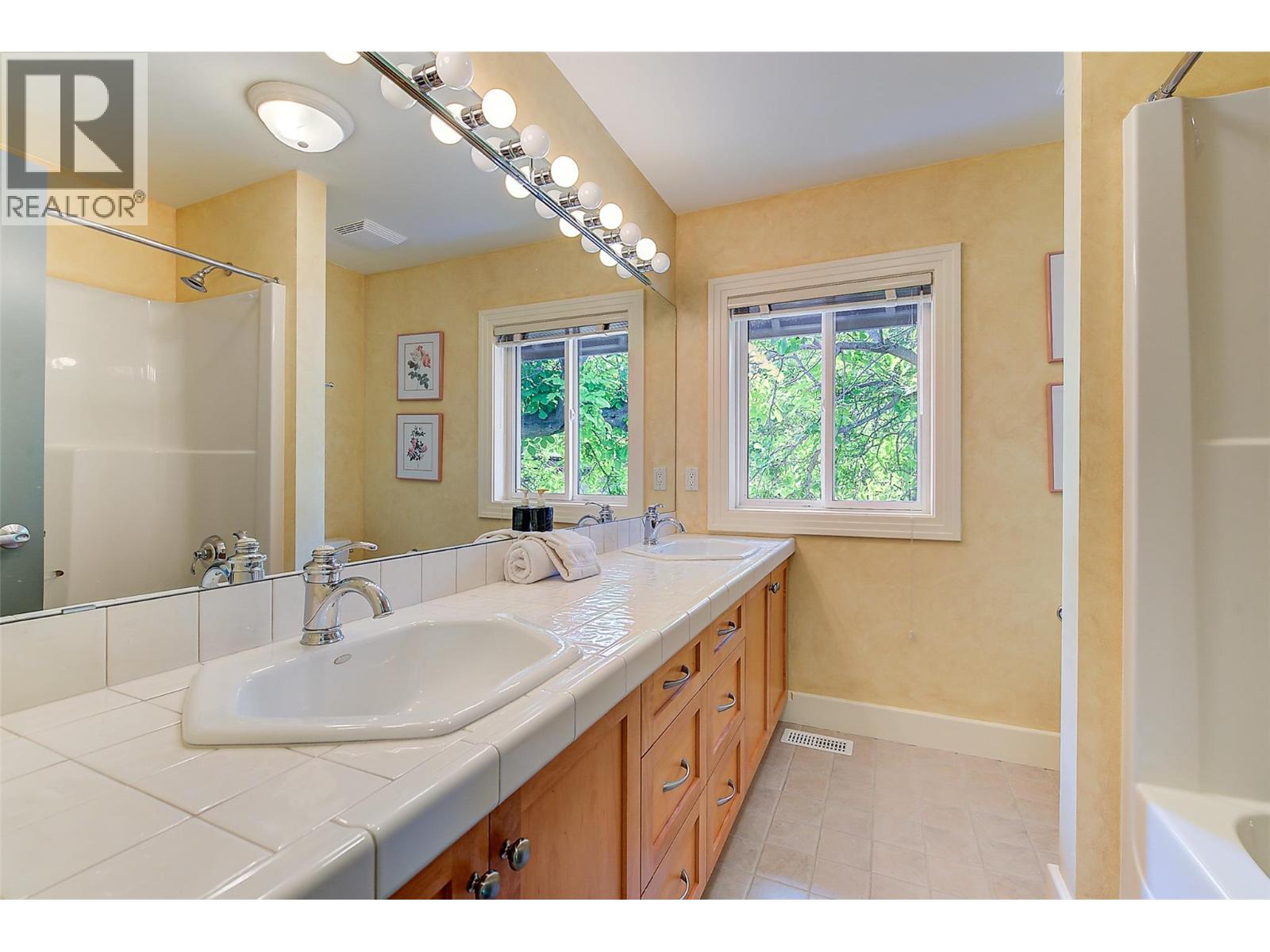  4260 Hobson Road, Kelowna